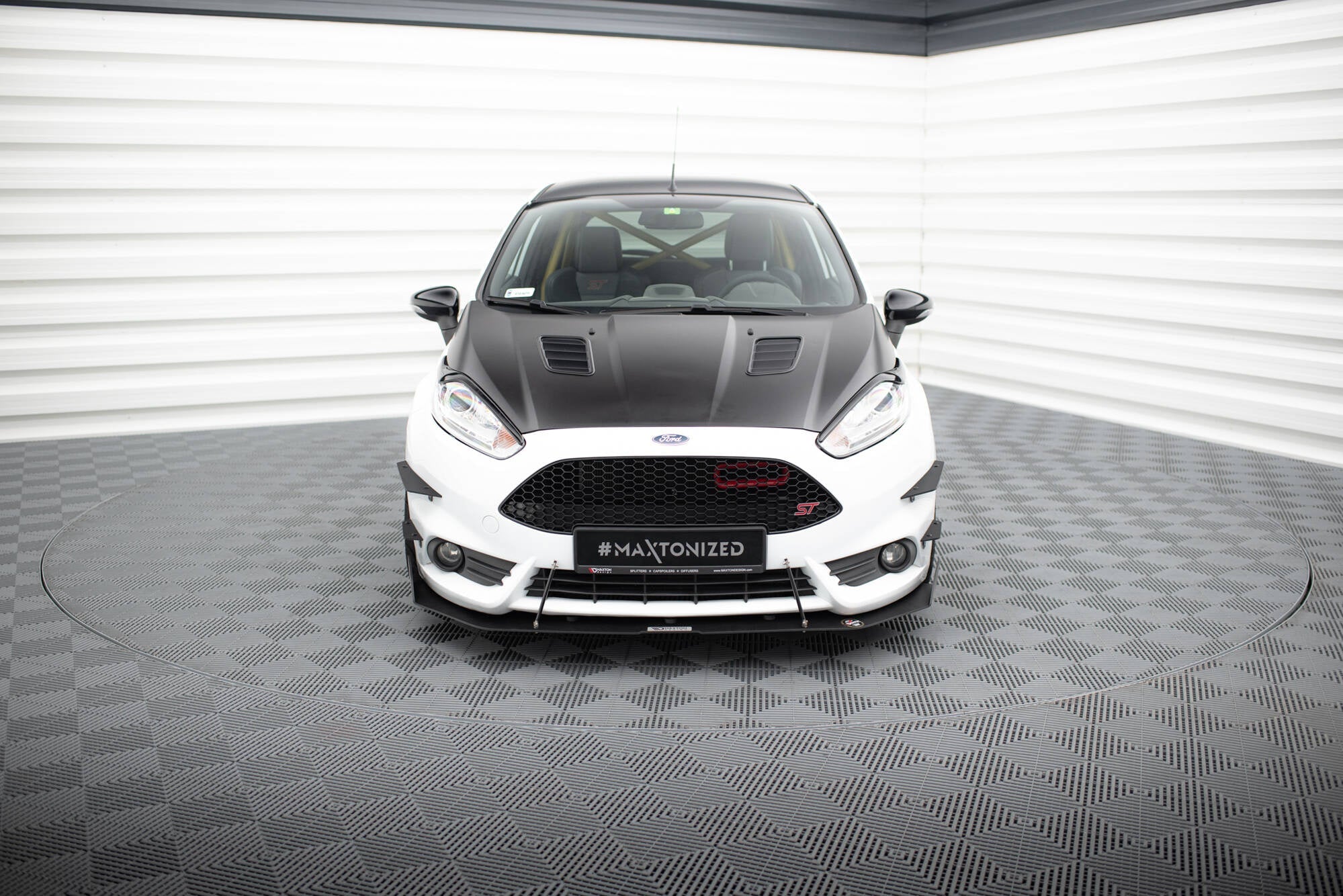 Maxton Design Splitter delantero Racing V.2 para Ford Fiesta ST Mk7 Facelift - imagen 1