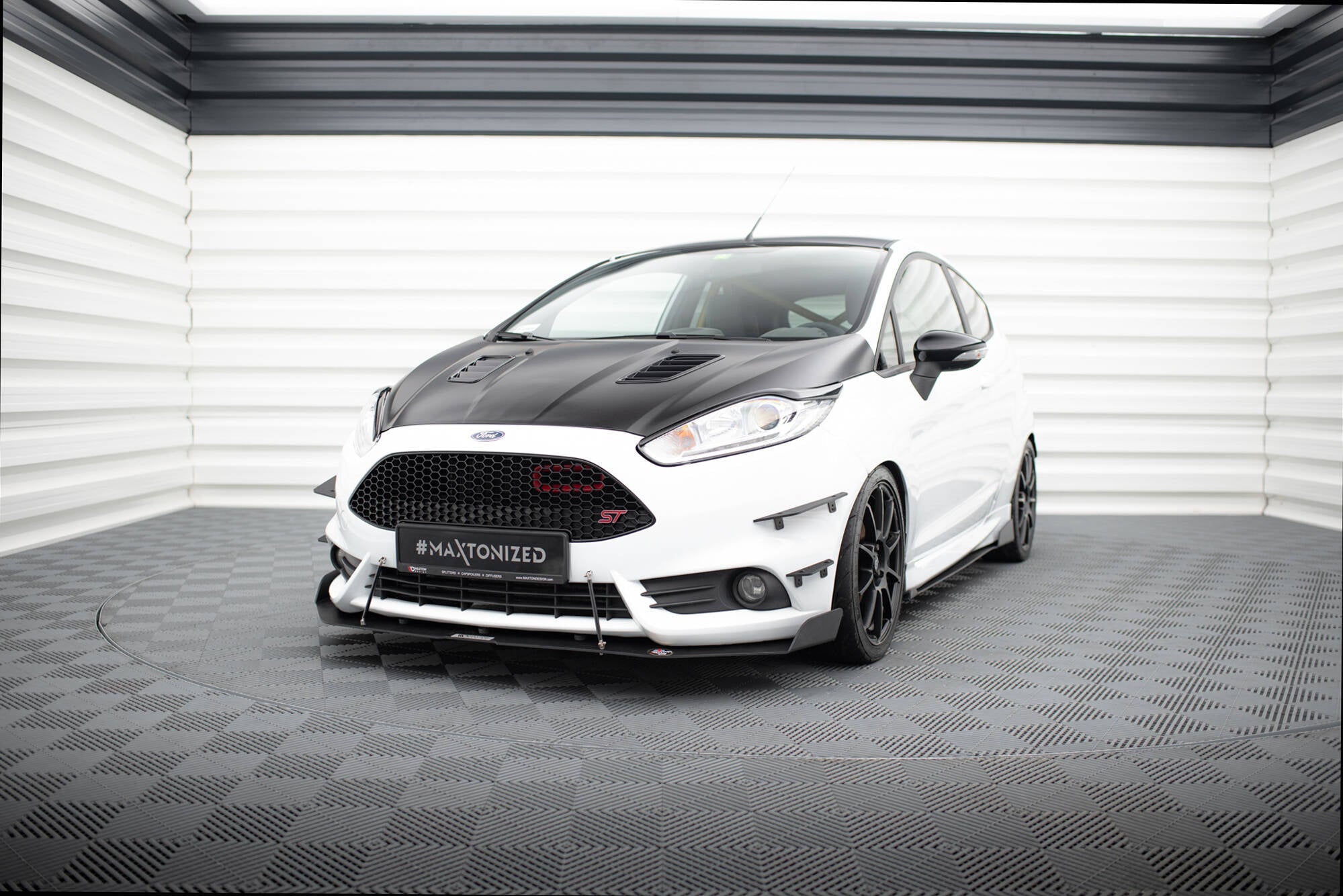 Maxton Design Splitter delantero Racing V.2 para Ford Fiesta ST Mk7 Facelift - imagen 2