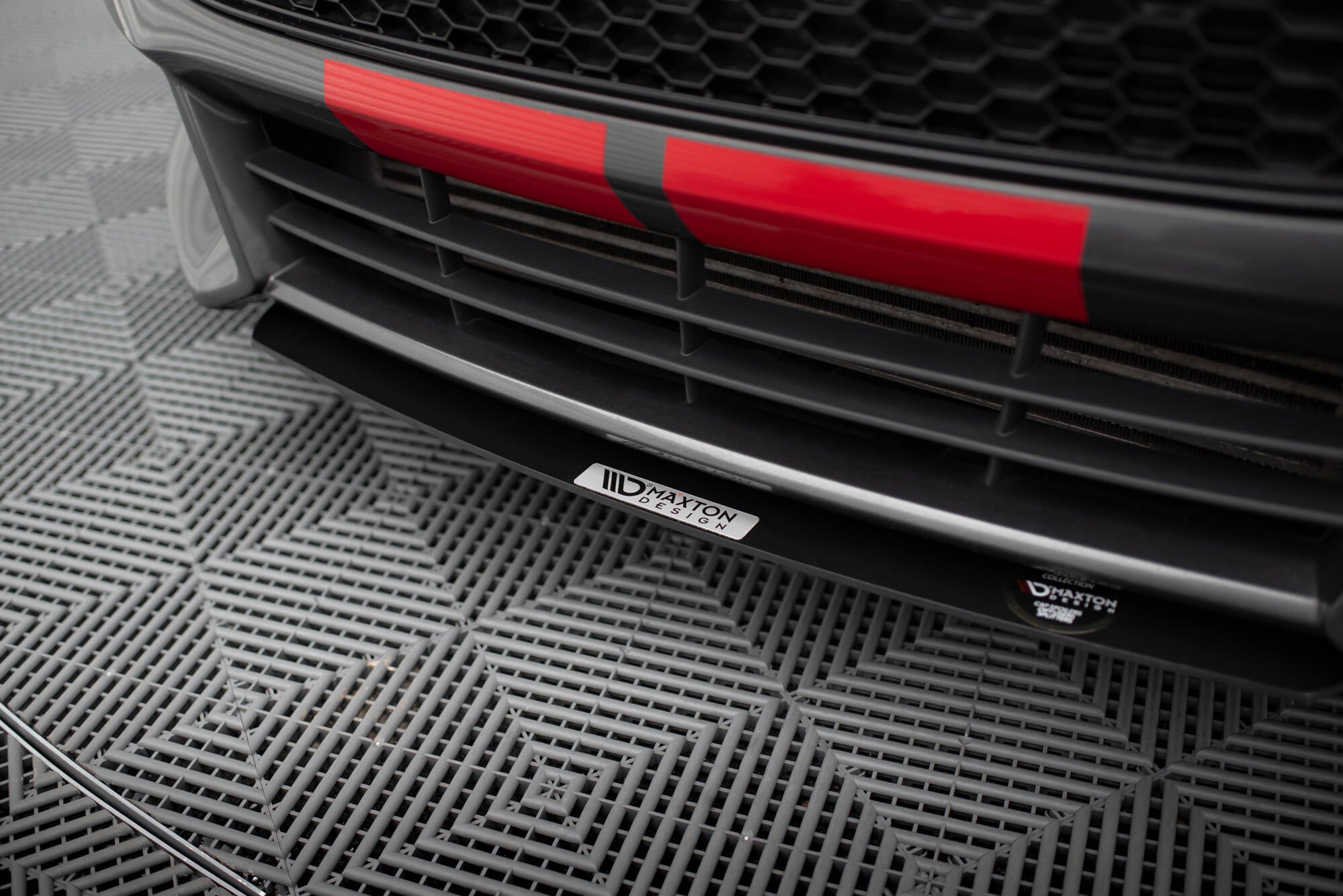 Maxton Design Racing Front Splitter V.3 para Ford Focus ST Mk3 Facelift - imagen 3