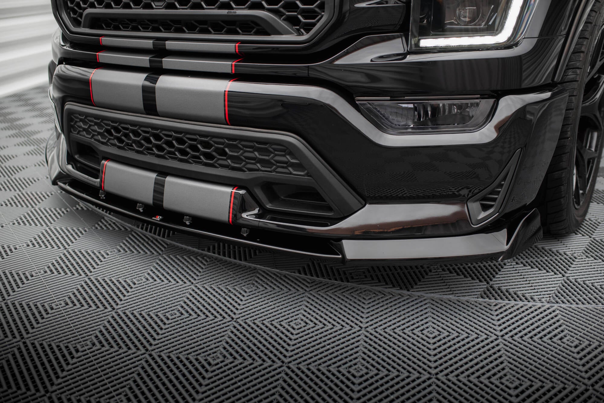 Maxton Design Splitter delantero para Shelby F150 Super Snake - imagen 4