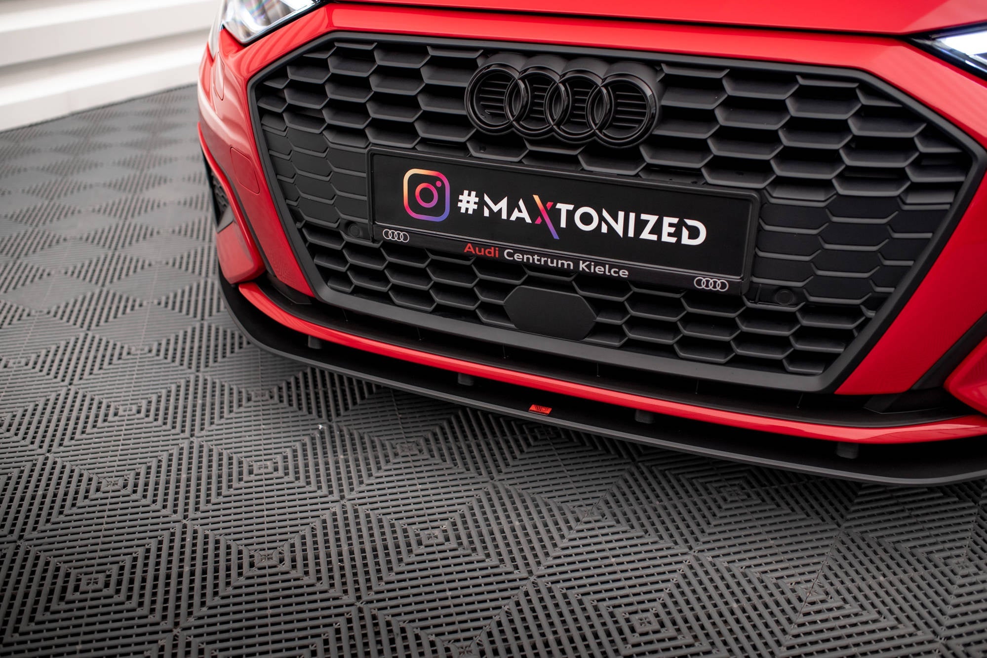 Maxton Design Street Pro Front Splitter para Audi A3 8Y - imagen 3