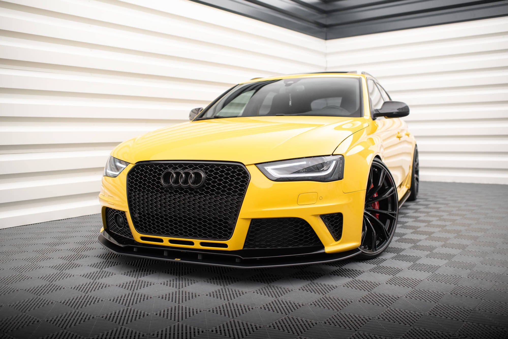 Maxton Design Street Pro Front Splitter para Audi RS4 B8 - imagen 1