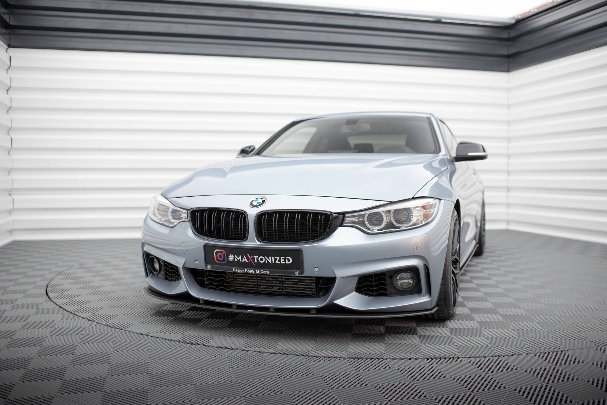 Maxton Design Street Pro Front Splitter para BMW 4 Coupe / Gran Coupe / Cabrio M-Pack F32 / F36 / F33 - imagen 1