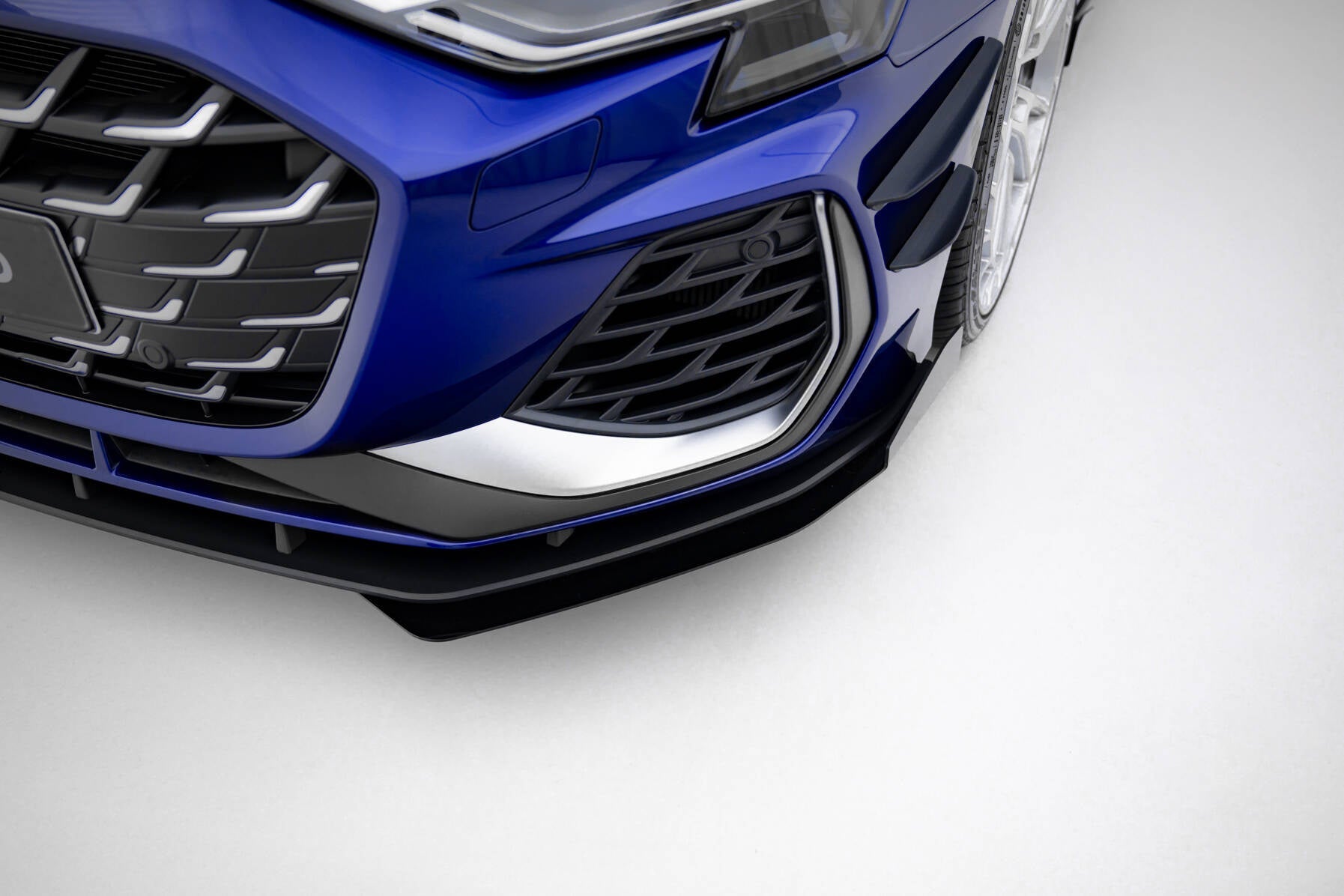 Maxton Design Street Pro Front Splitter + Flaps para Audi A3 S-Line Sedan / S3 Sedan 8Y Facelift - imagen 4