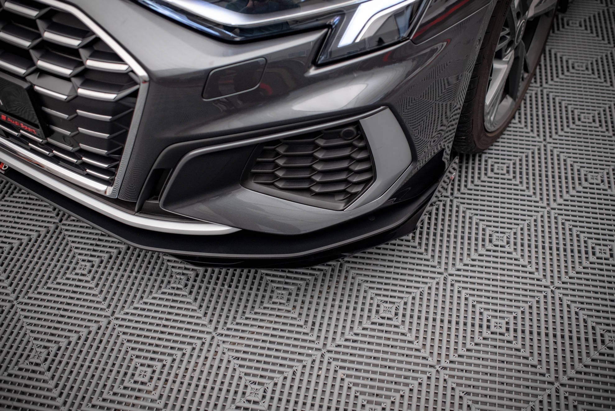 Maxton Design Street Pro Front Splitter + Flaps para Audi S3 / A3 S-Line 8Y - imagen 3