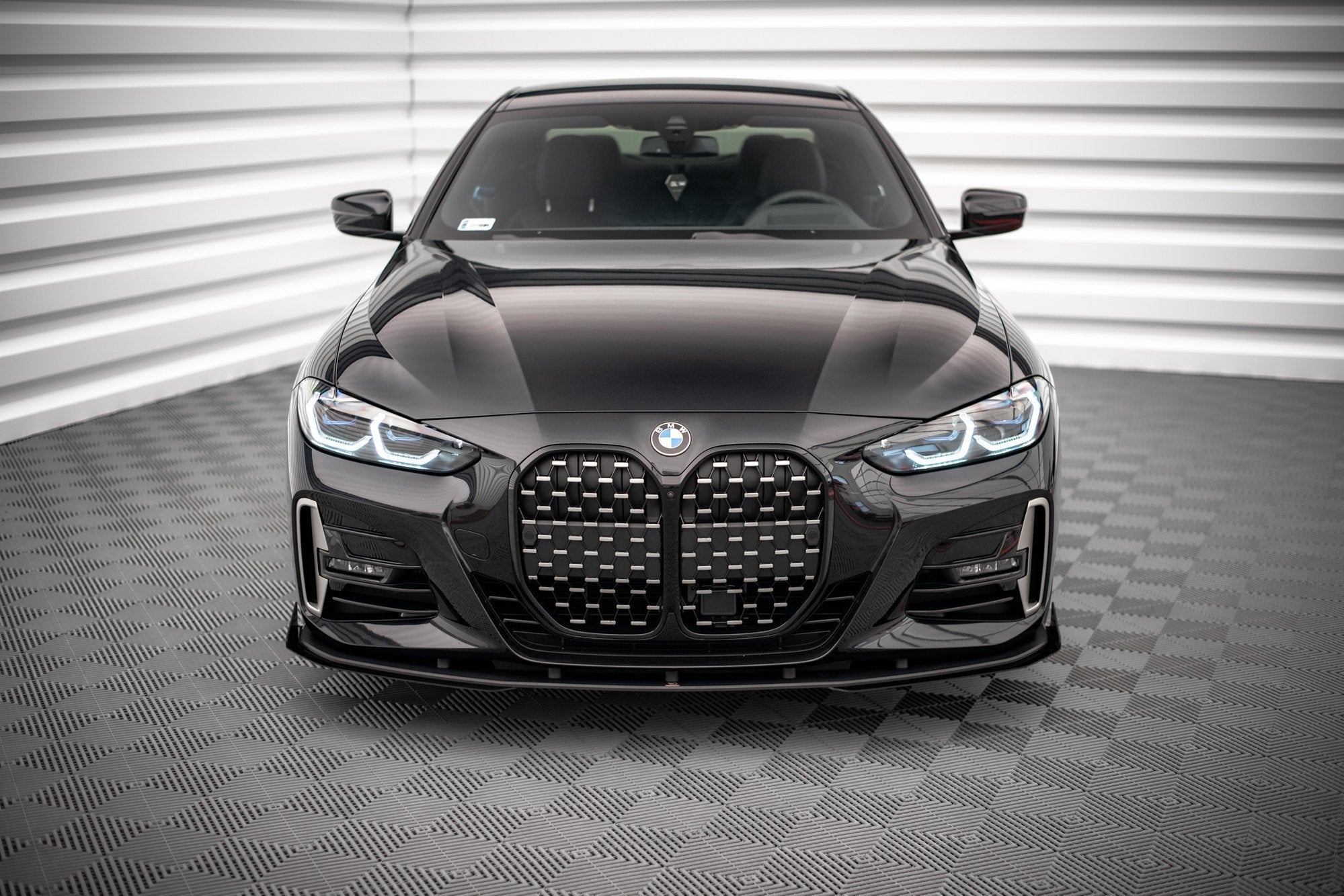 Maxton Design Street Pro Front Splitter + Flaps para BMW 4 M-Pack / M440i G22 / G23 / G22 Facelift / G23 Facelift - imagen 2