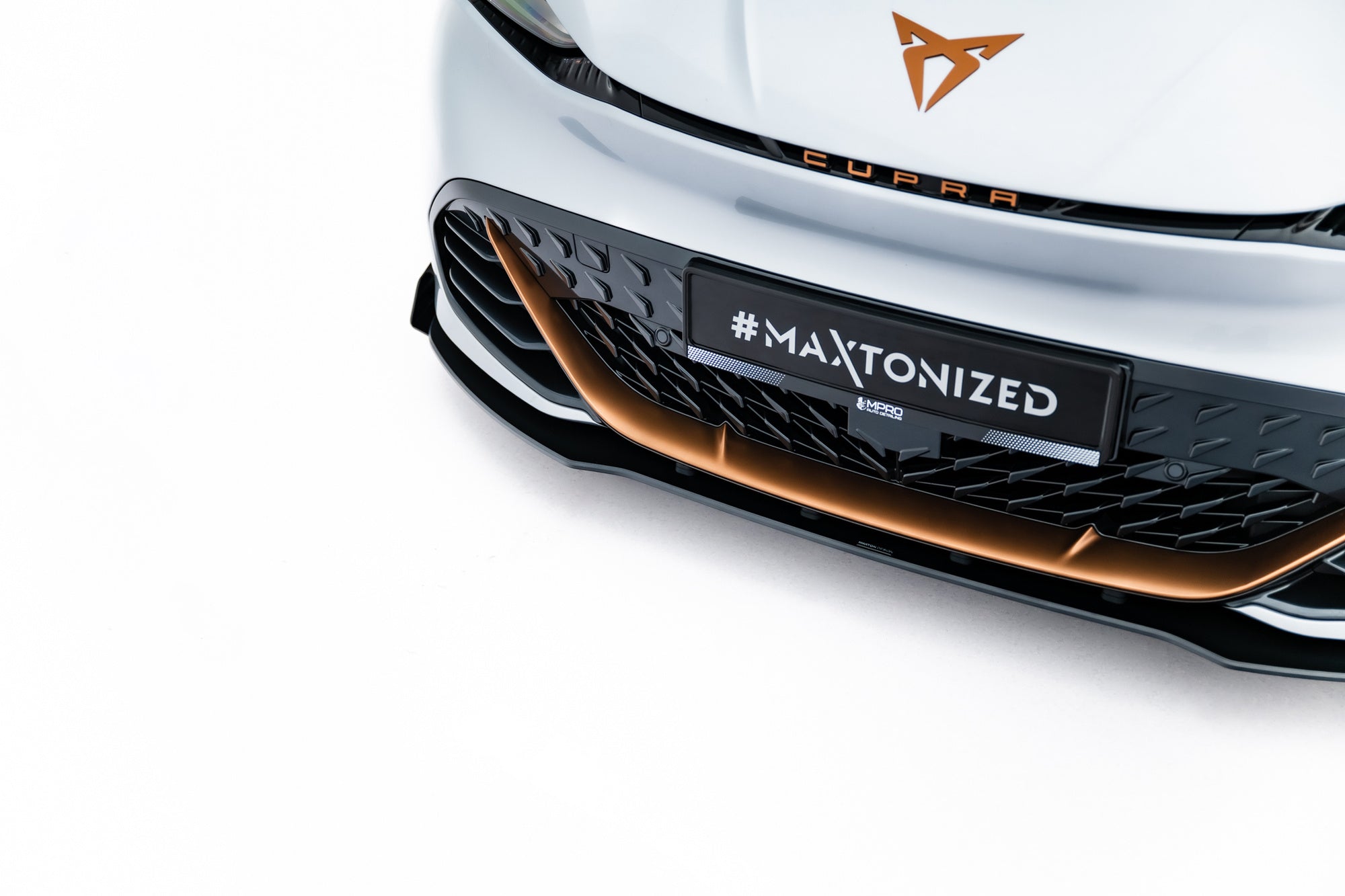 Maxton Design Street Pro Front Splitter + Flaps para Cupra Born Mk1 - imagen 3