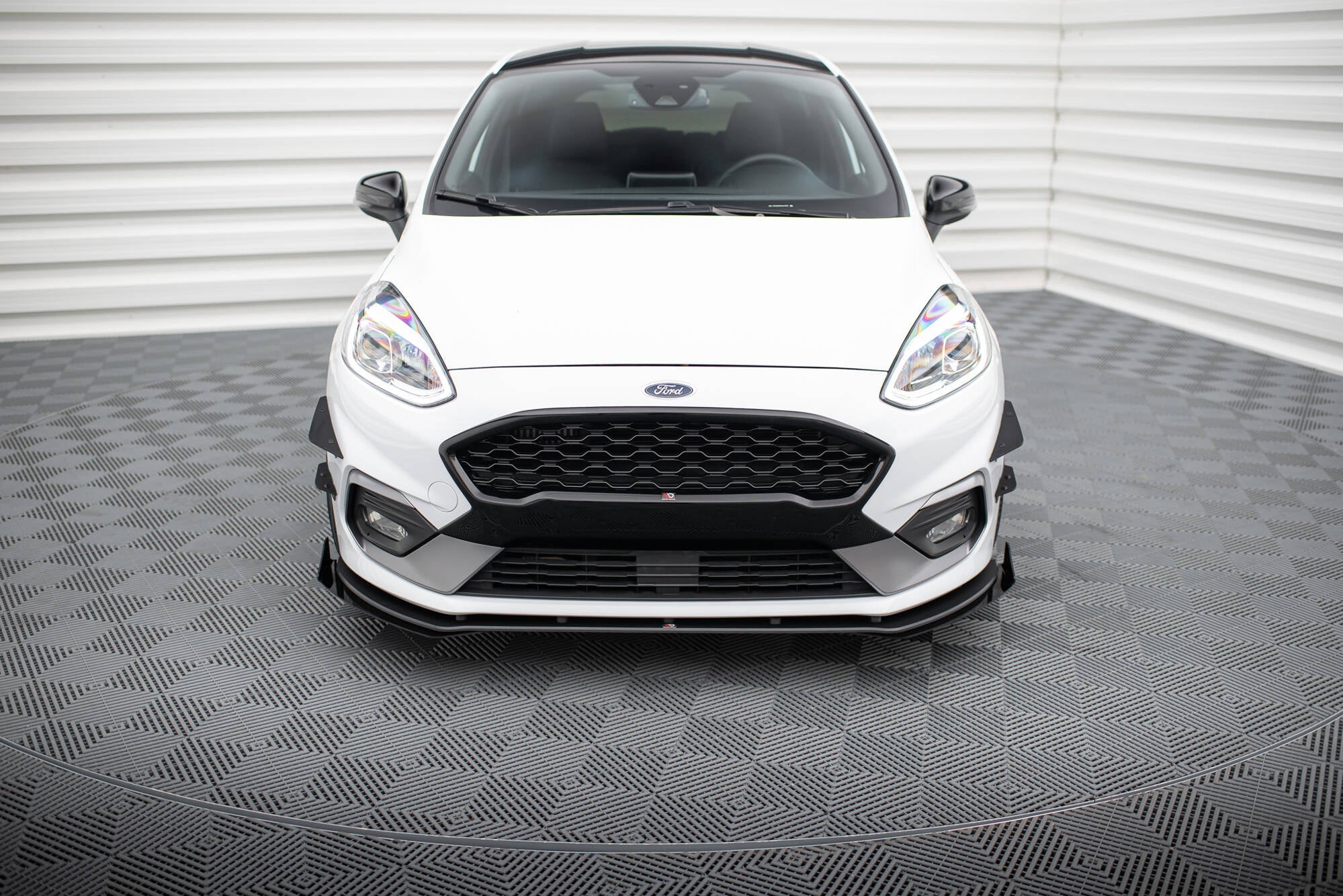 Maxton Design Street Pro Front Splitter + Flaps para Ford Fiesta Mk8 ST / ST-Line - imagen 2