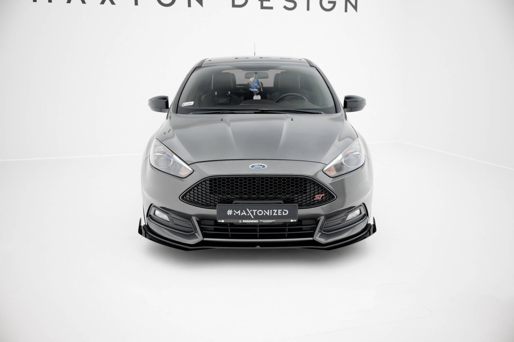 Maxton Design Street Pro Front Splitter + Flaps para Ford Focus ST Mk3 Facelift - imagen 2