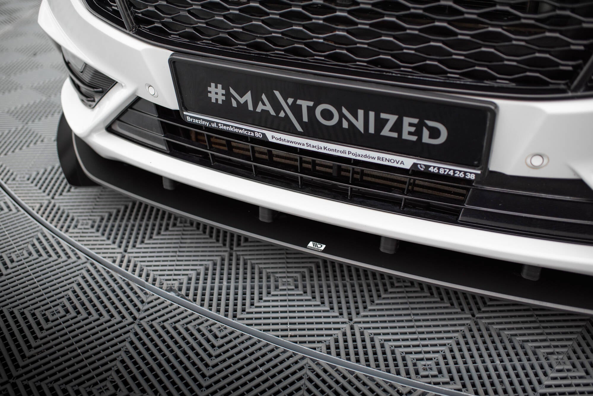 Maxton Design Street Pro Front Splitter + Flaps para Ford Mondeo Sport Mk5 Facelift / Fusion Sport Mk2 Facelift - imagen 3