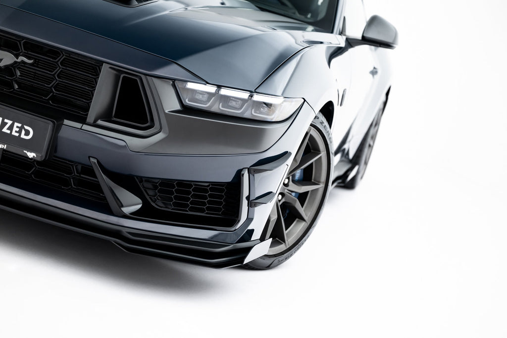 Maxton Design Street Pro Front Splitter + Flaps para Ford Mustang Dark Horse Mk7 - imagen 3