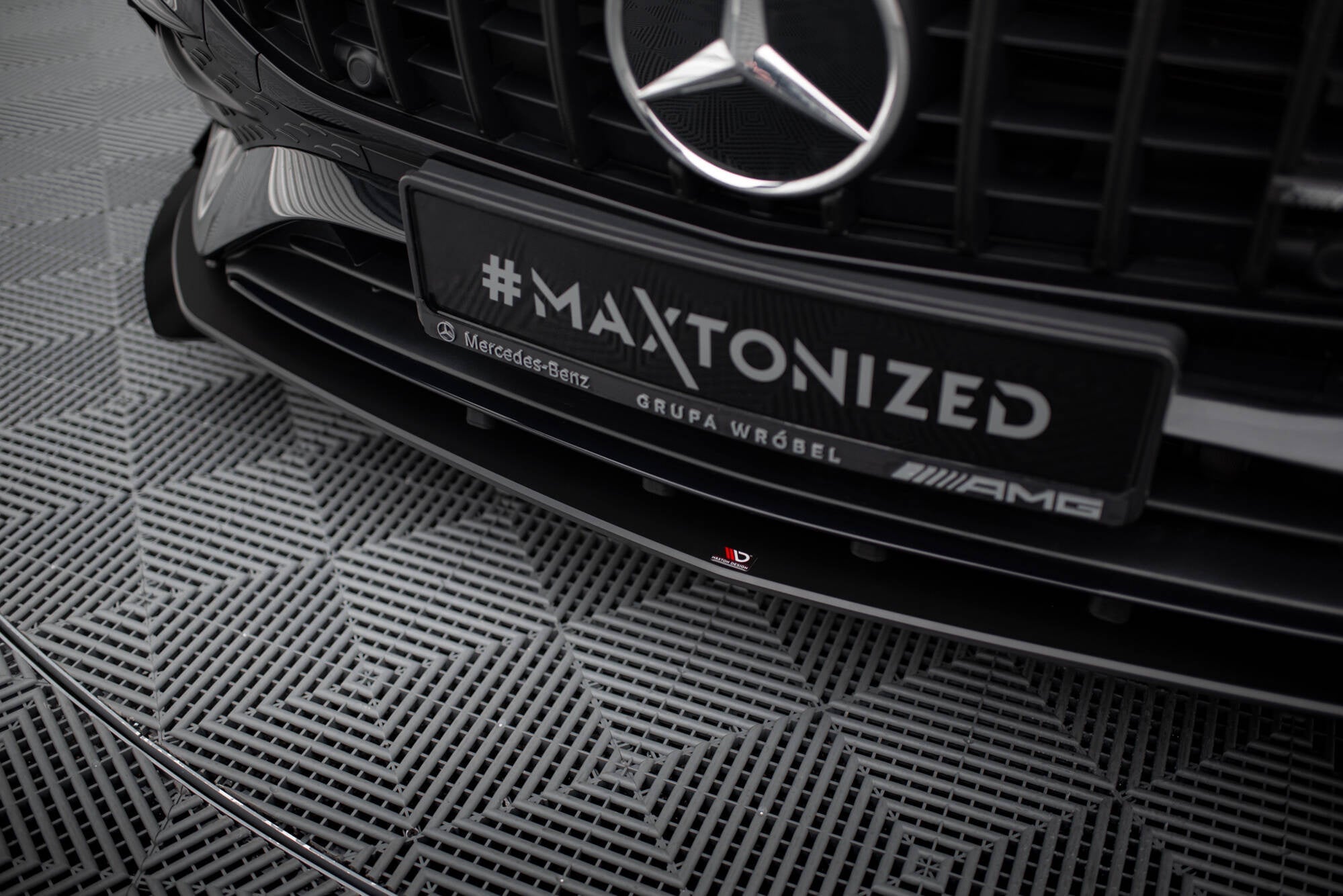 Maxton Design Street Pro Front Splitter + Flaps para Mercedes-AMG A35 W177 Facelift - imagen 4
