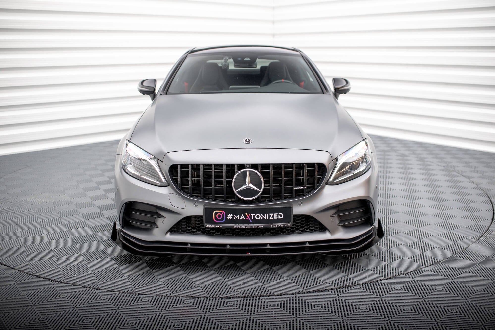 Maxton Design Street Pro Front Splitter + Flaps para Mercedes-AMG C43 Coupe / Cabrio C205 Facelift / A205 Facelift - imagen 2