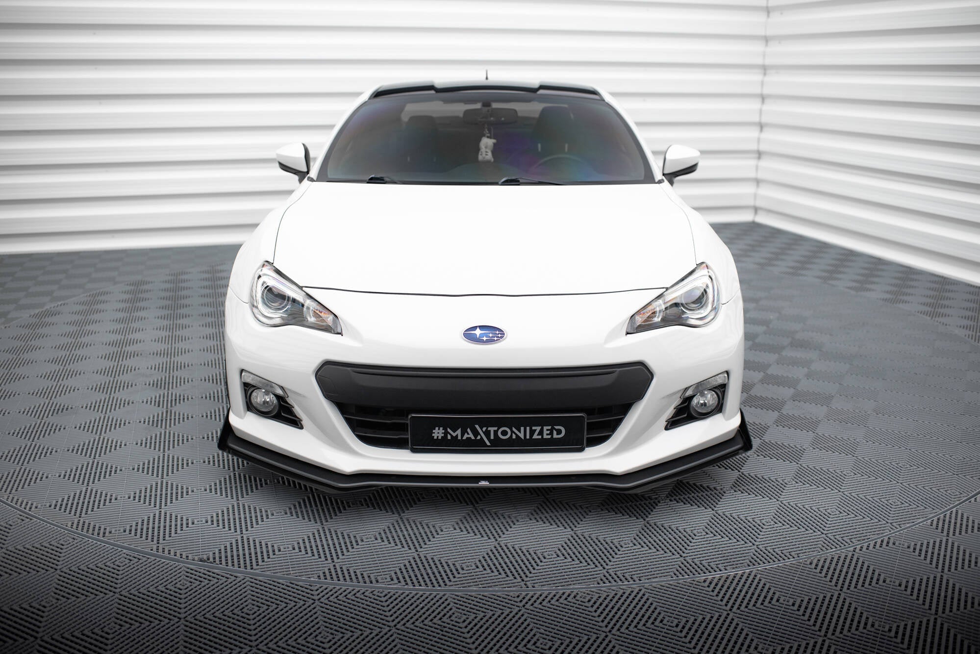 Maxton Design Street Pro Front Splitter V.1 + Flaps para Subaru BRZ Mk1 - imagen 2