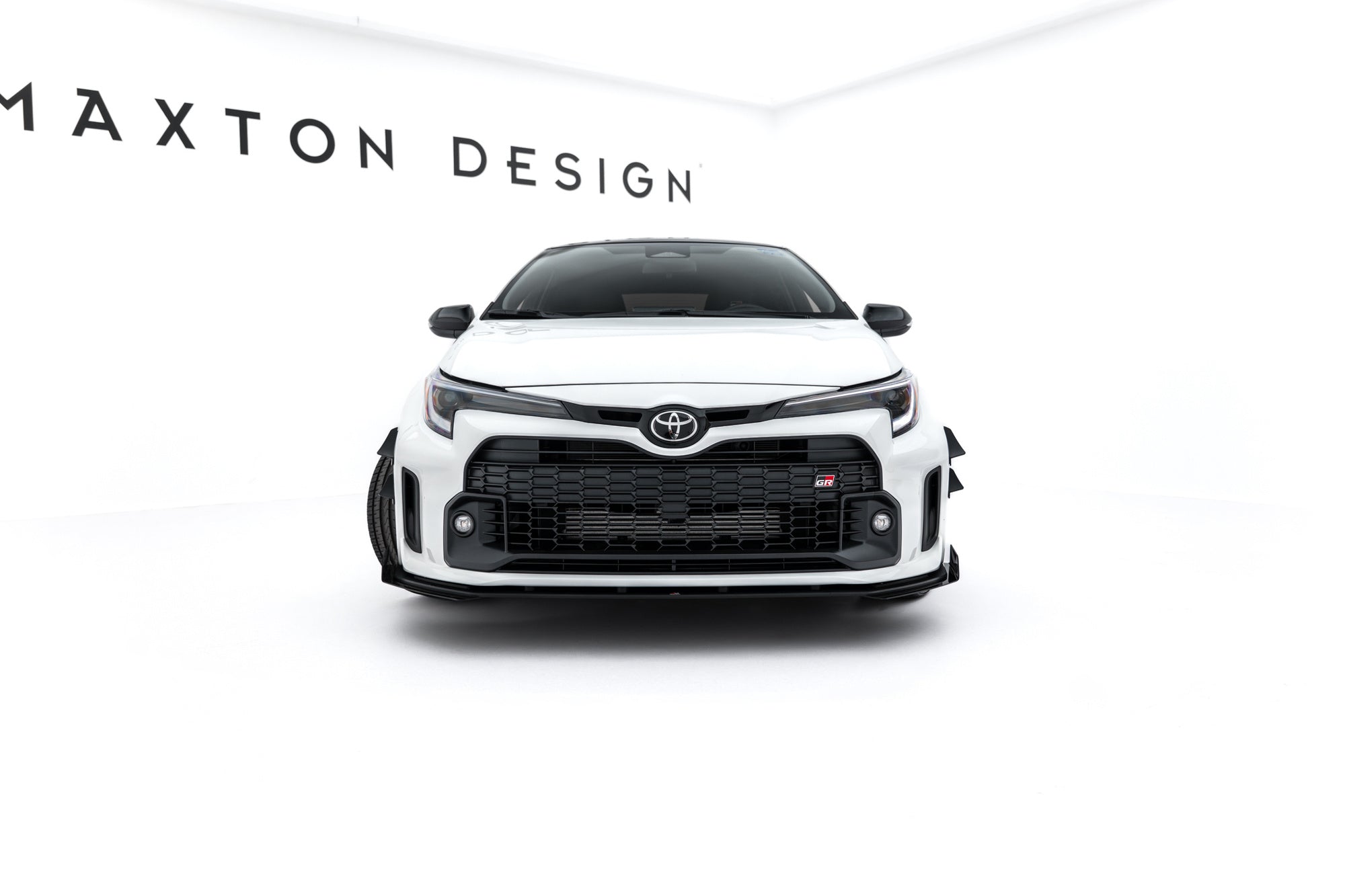 Maxton Design Street Pro Front Splitter + Flaps para Toyota GR Corolla Mk12 - imagen 5
