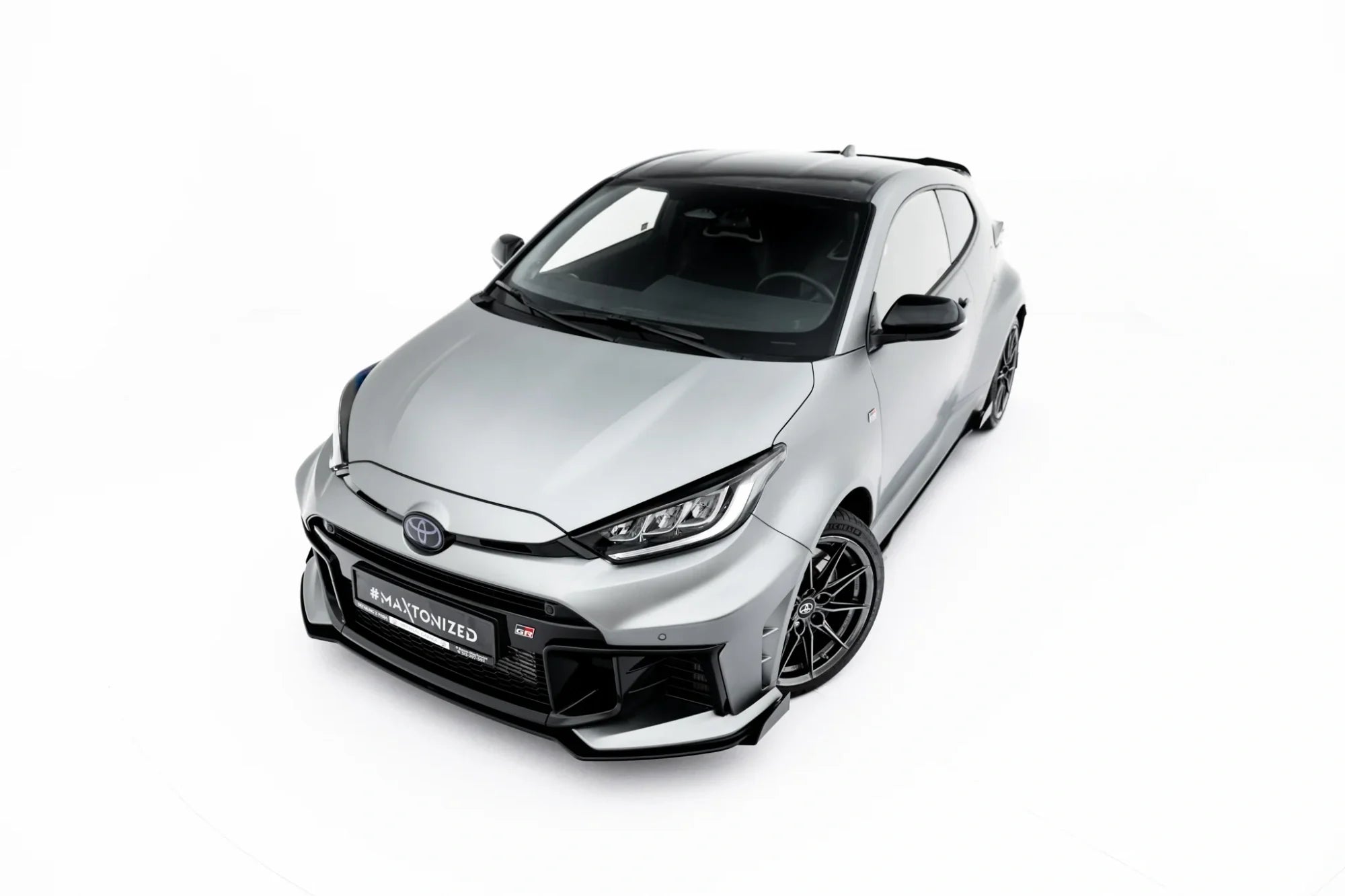 Maxton Design Street Pro Front Splitter + Flaps para Toyota GR Yaris Mk4 Facelift - imagen 4