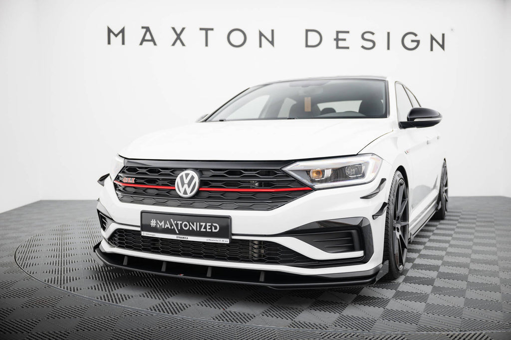 Maxton Design Street Pro Front Splitter + Flaps para Volkswagen Jetta GLI Mk7 - imagen 1