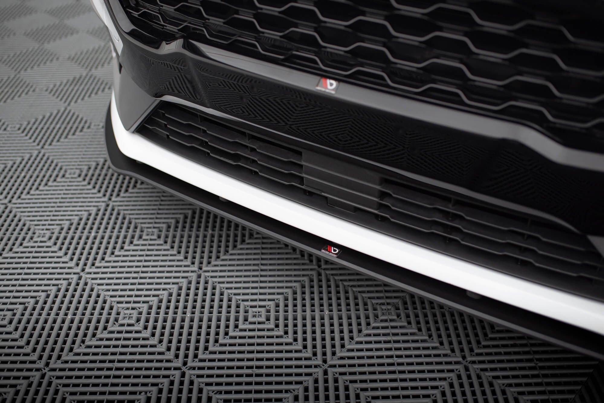Maxton Design Street Pro Front Splitter para Ford Fiesta Mk8 ST / ST-Line - imagen 3