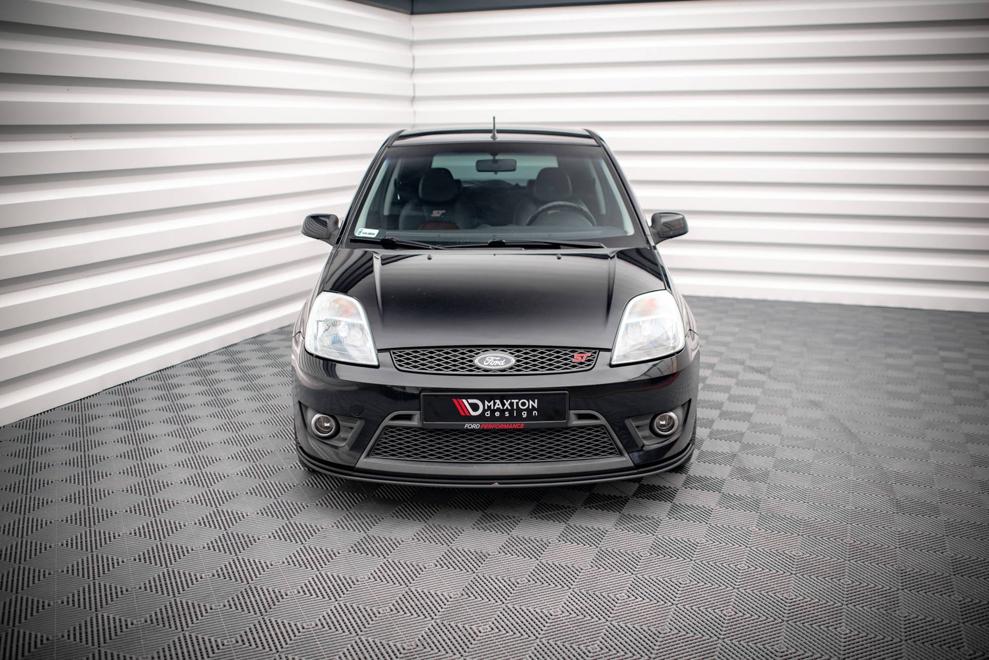 Maxton Design Street Pro Front Splitter para Ford Fiesta ST Mk6 - imagen 2