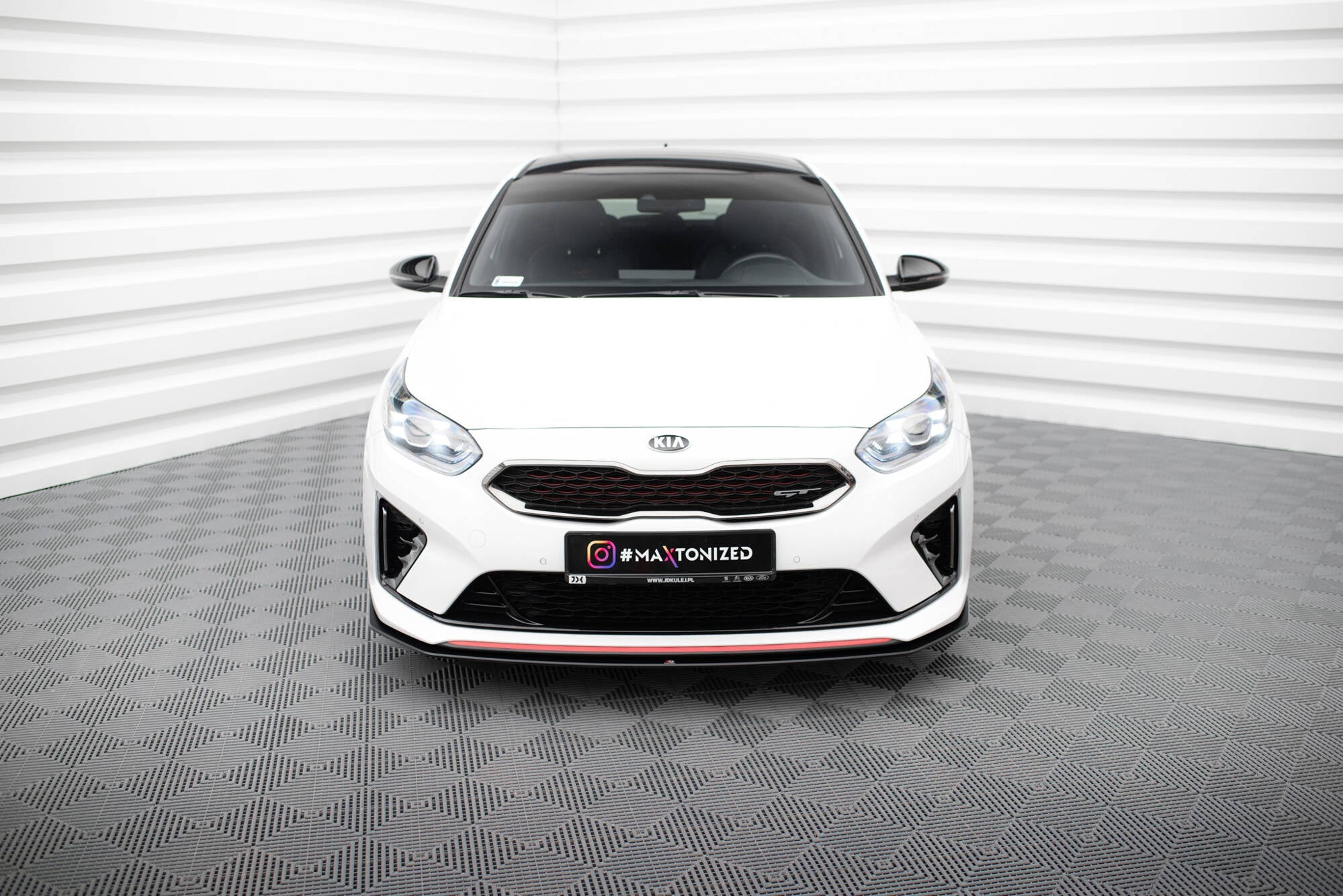 Maxton Design Street Pro Front Splitter para Kia Ceed GT Mk3 / Proceed Mk1 - imagen 2