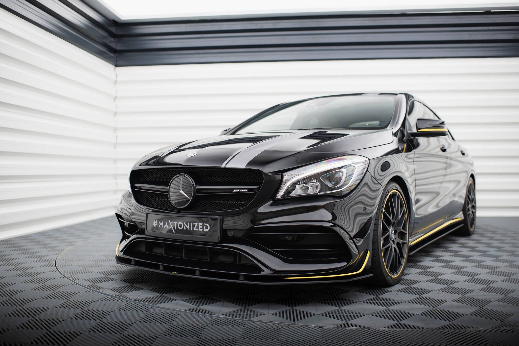 Maxton Design Street Pro Front Splitter para Mercedes-AMG CLA 45 Aero C117 Facelift - imagen 1