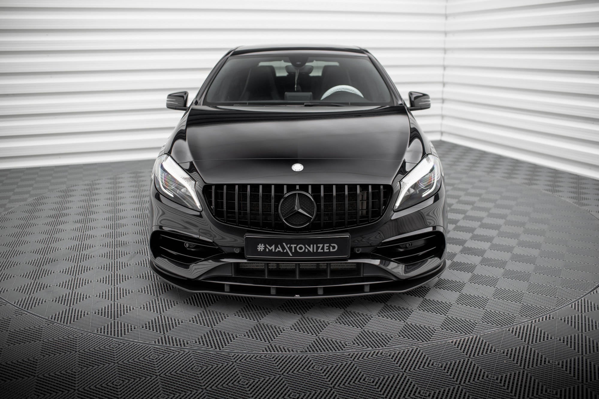 Maxton Design Street Pro Front Splitter para Mercedes-Benz A AMG-Line W176 Facelift - imagen 2