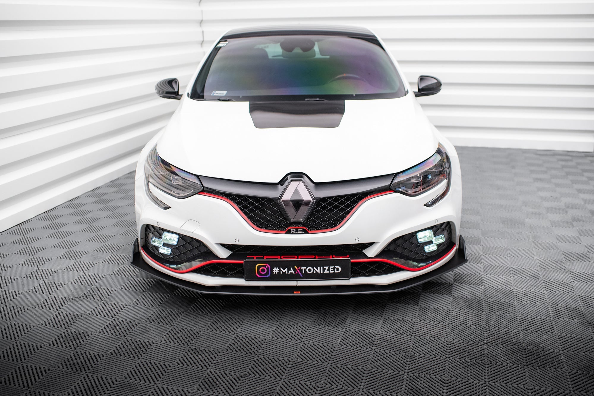 Maxton Design Street Pro Front Splitter para Renault Megane RS Mk4 - imagen 2