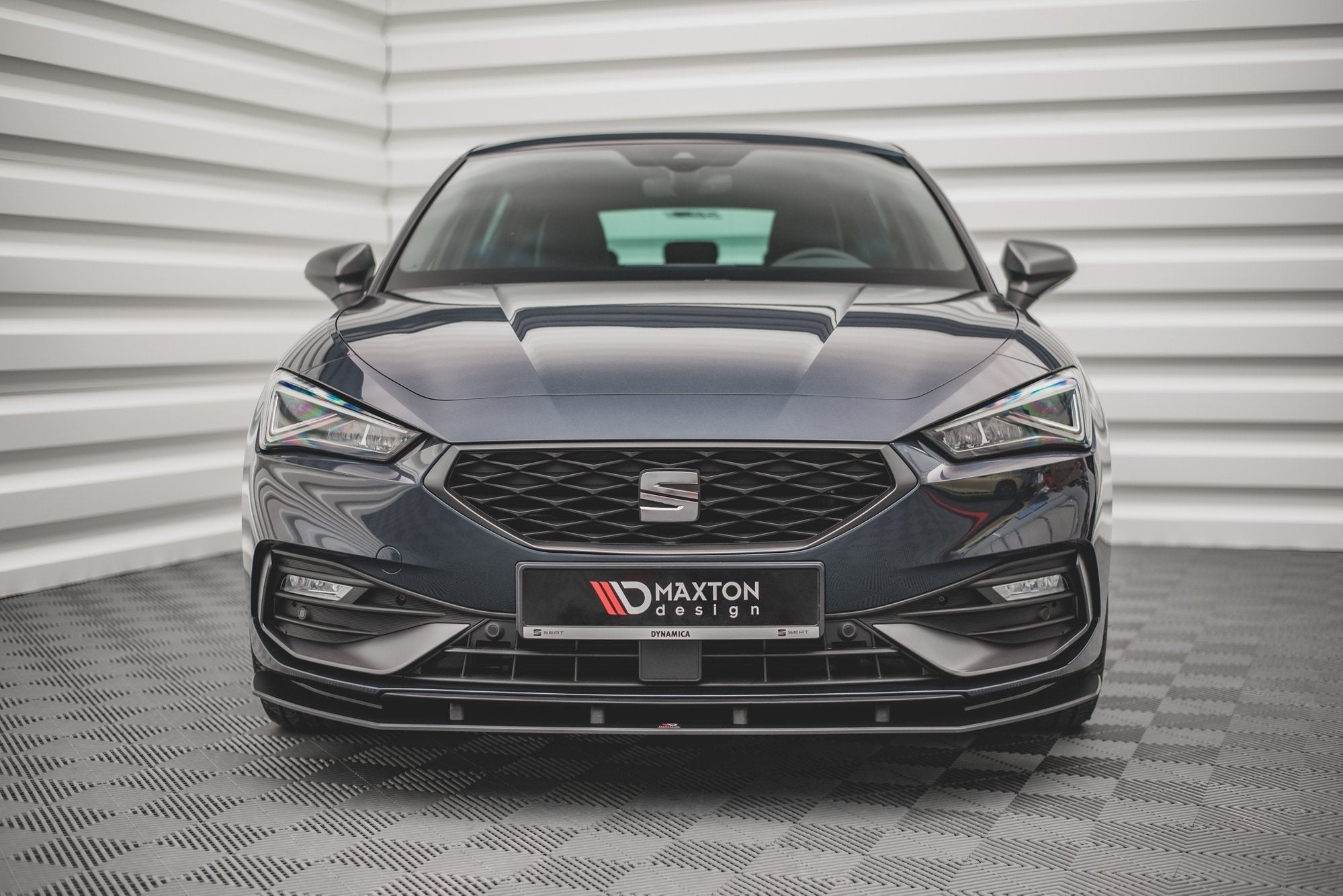 Maxton Design Street Pro Front Splitter para Seat Leon FR Mk4 - imagen 1