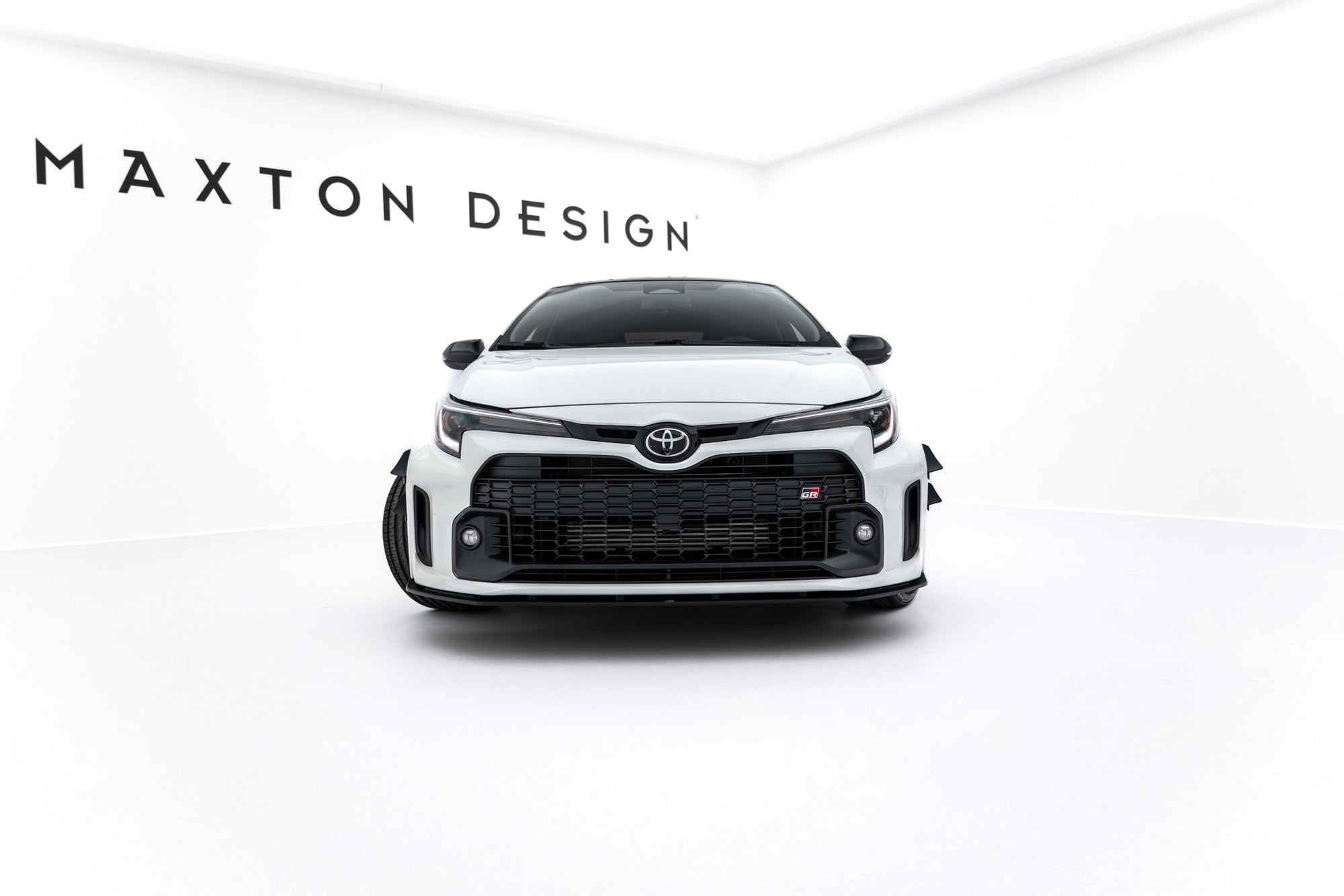 Maxton Design Street Pro Front Splitter para Toyota GR Corolla Mk12 - imagen 2