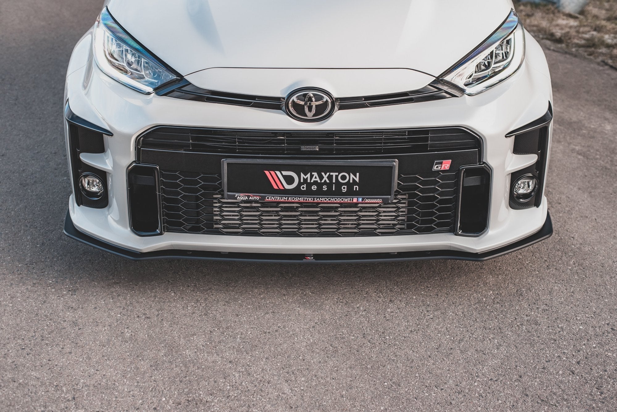 Maxton Design Street Pro Front Splitter para Toyota GR Yaris Mk4 - imagen 1