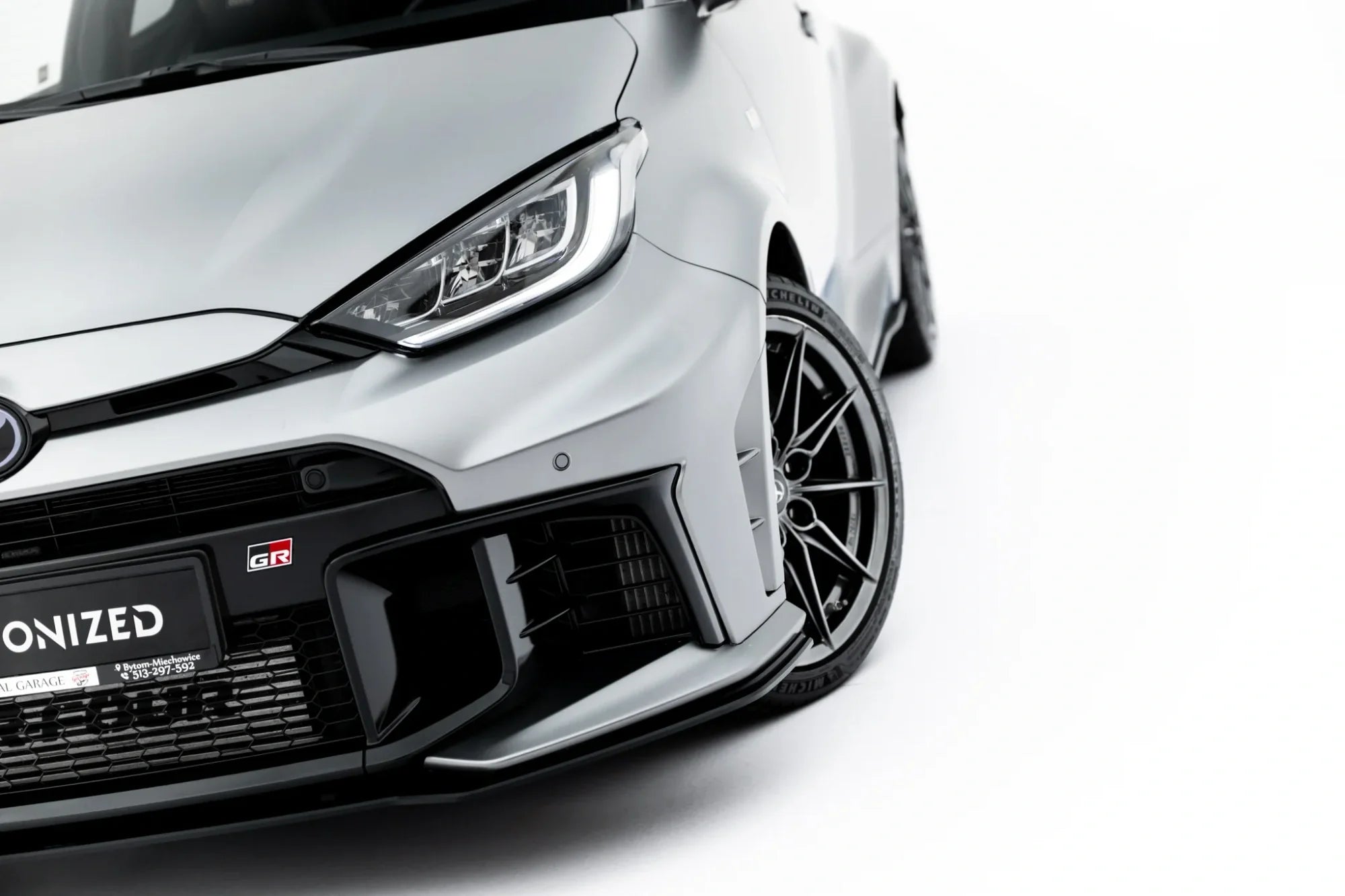 Maxton Design Street Pro Front Splitter para Toyota GR Yaris Mk4 Facelift - imagen 4
