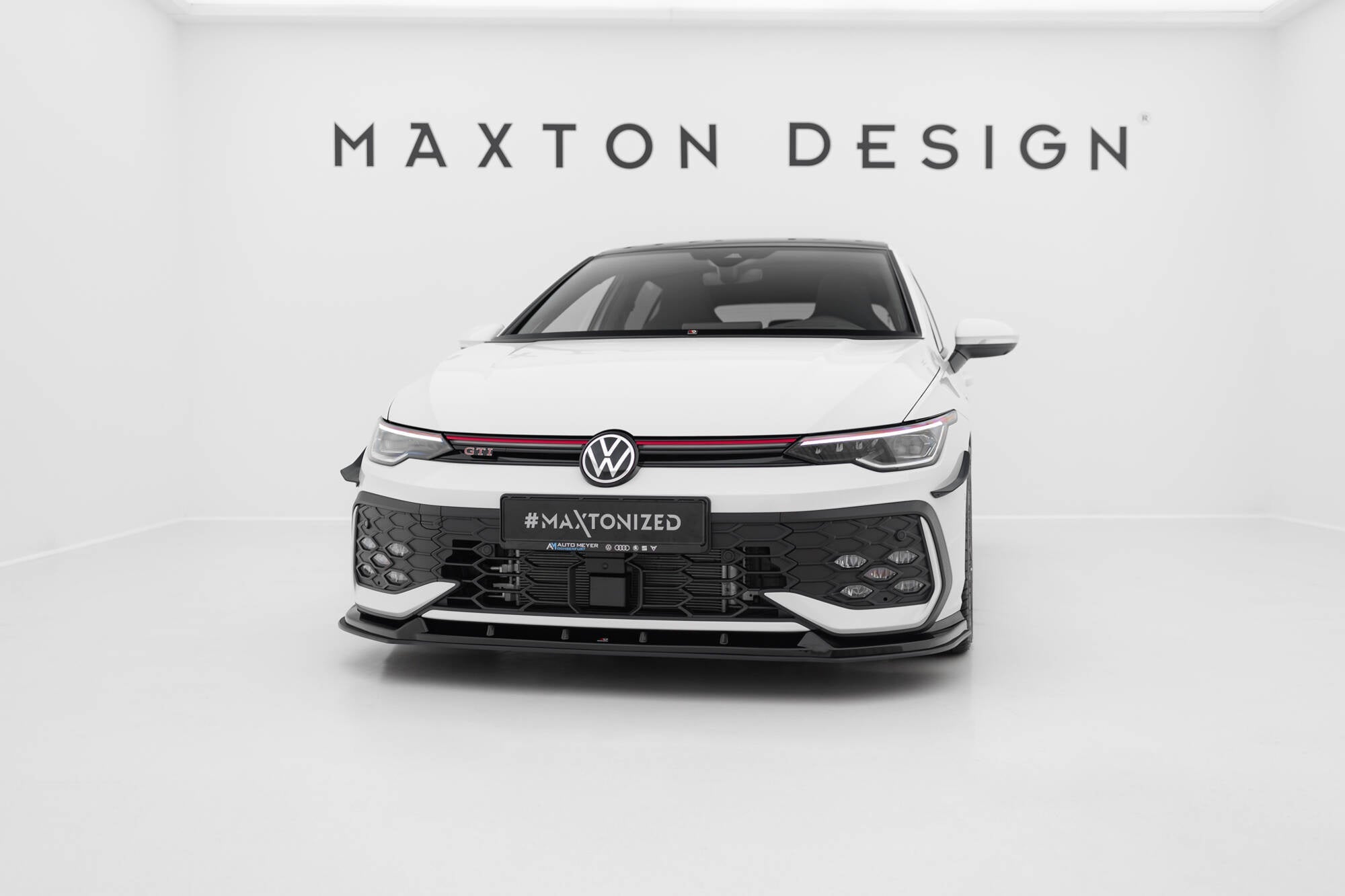 Maxton Design Street Pro Front Splitter V.2 para Volkswagen Golf GTI / GTE / R-Line Mk8 Facelift - imagen 1