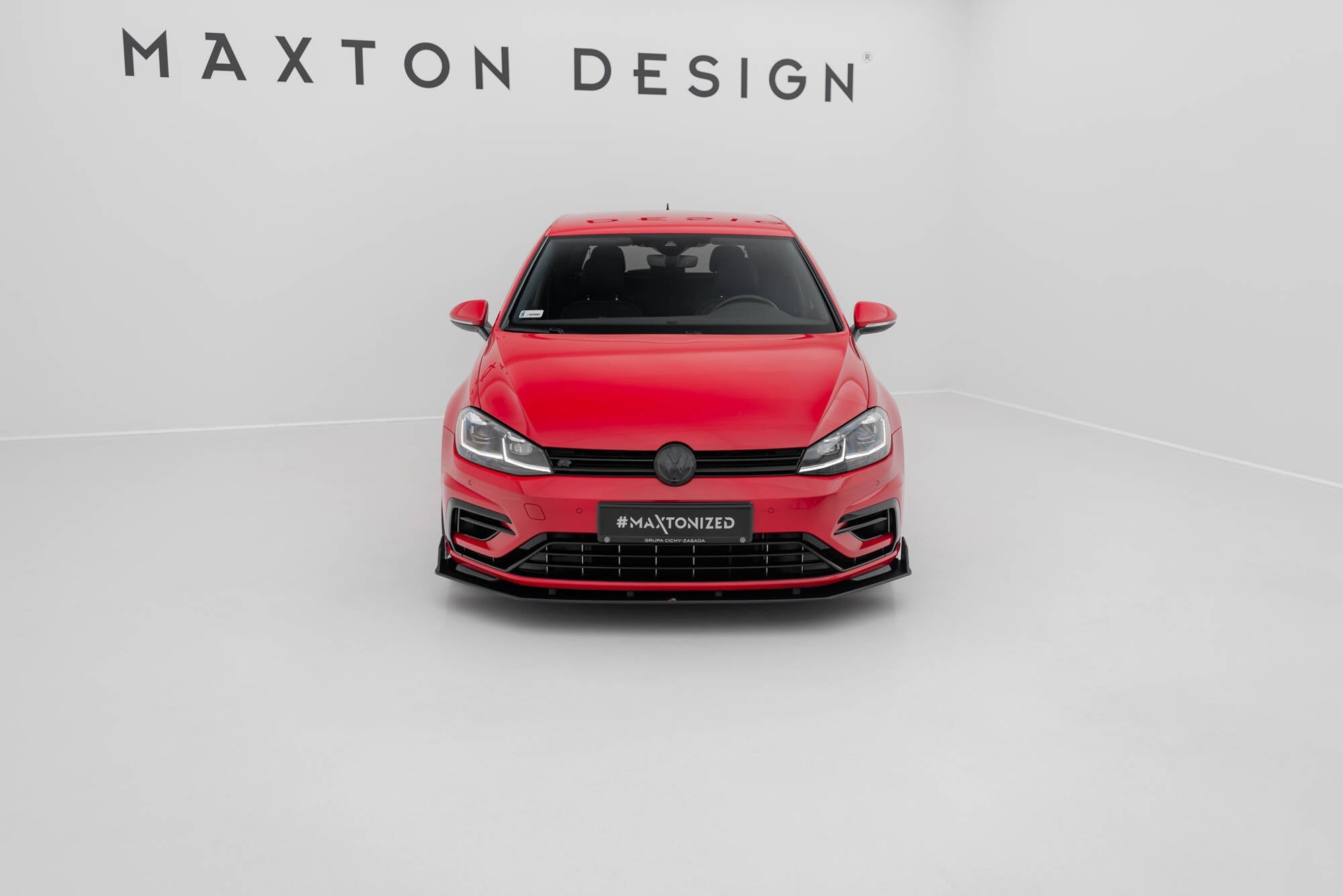 Maxton Design Street Pro Front Splitter V.2 para Volkswagen Golf R / R-Line Mk7 Facelift - imagen 2