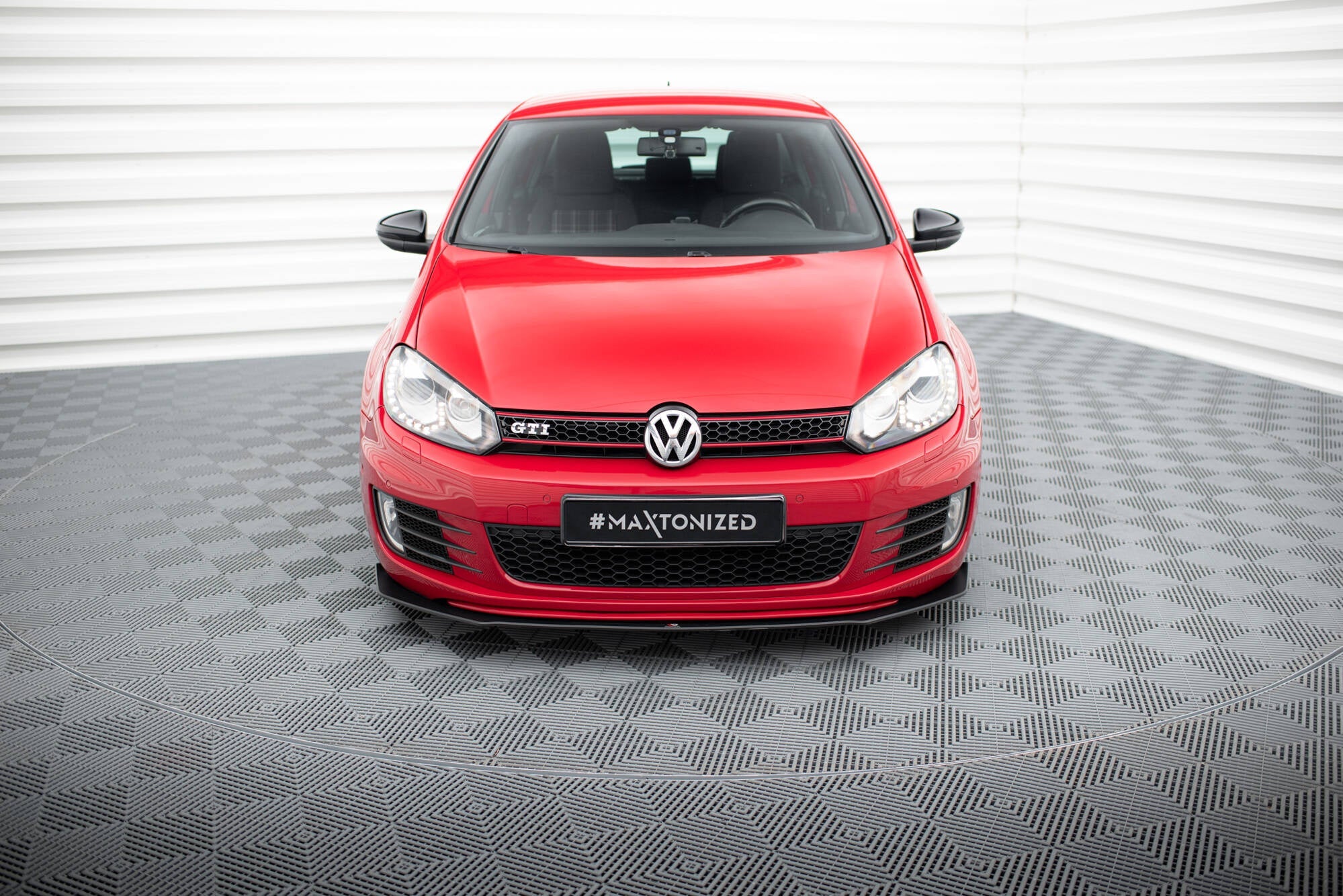 Maxton Design Street Pro Front Splitter V.3 para Volkswagen Golf GTI Mk6 - imagen 1