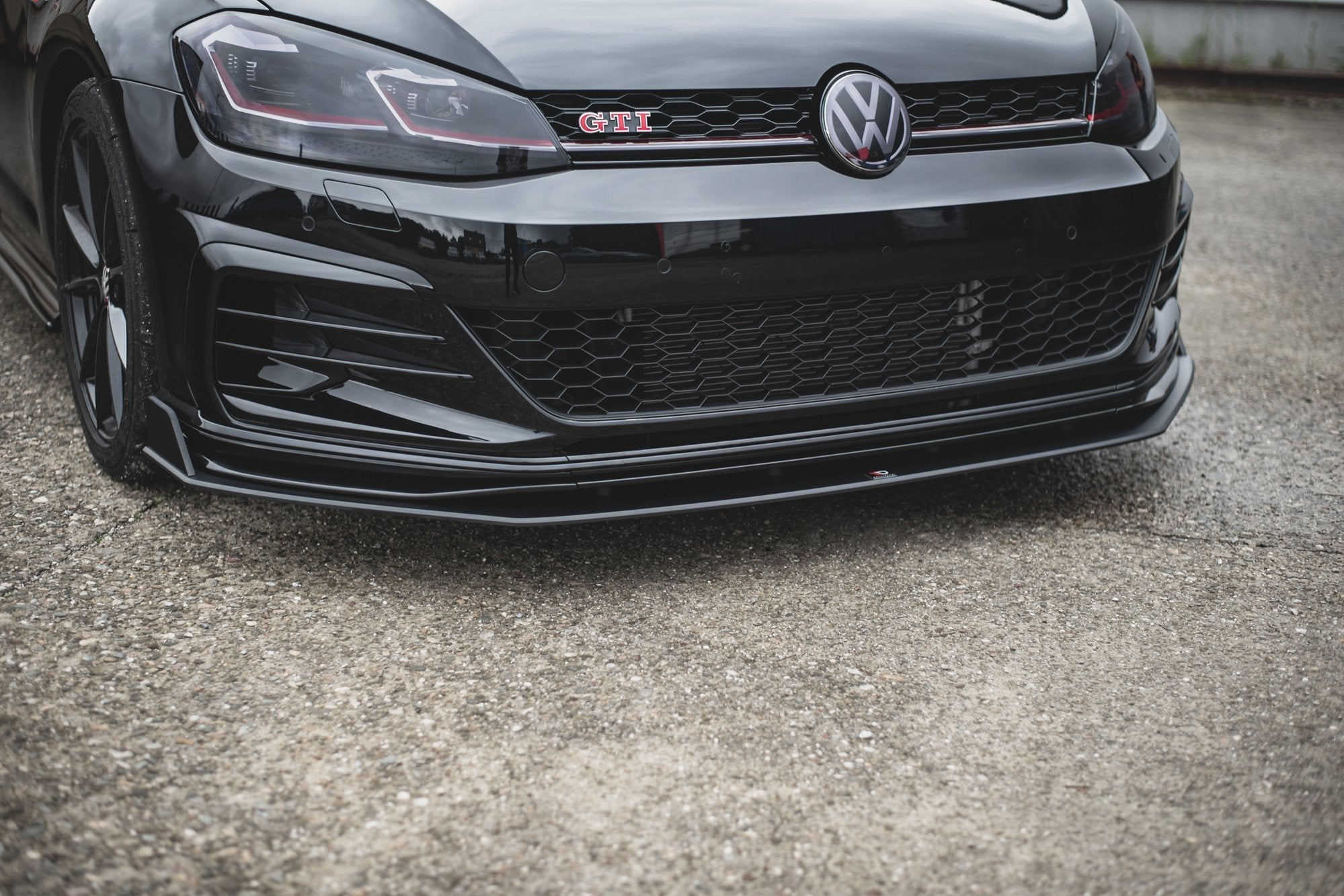 Maxton Design Street Pro Front Splitter para Volkswagen Golf Mk7 GTI TCR - imagen 4