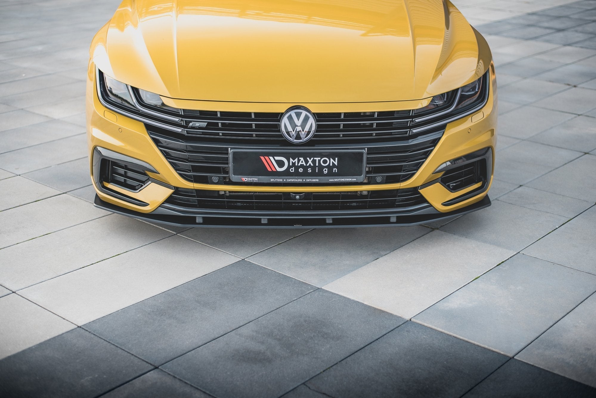 Maxton Design Street Pro Front Splitter para Volkswagen Arteon R-Line Sedan / Shooting Brake Mk1 - imagen 1