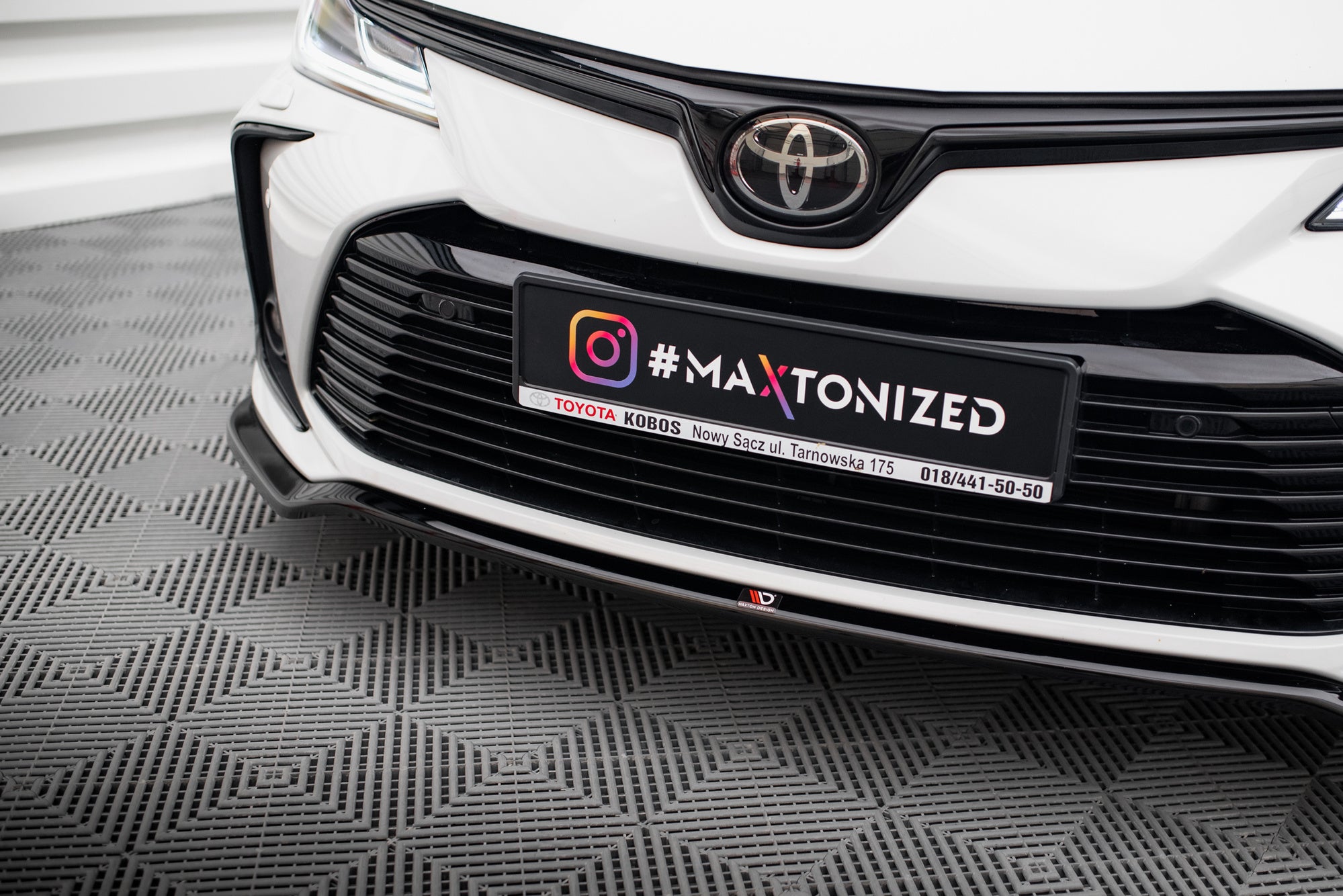 Maxton Design Splitter delantero para Toyota Corolla Mk12 Sedan - imagen 3