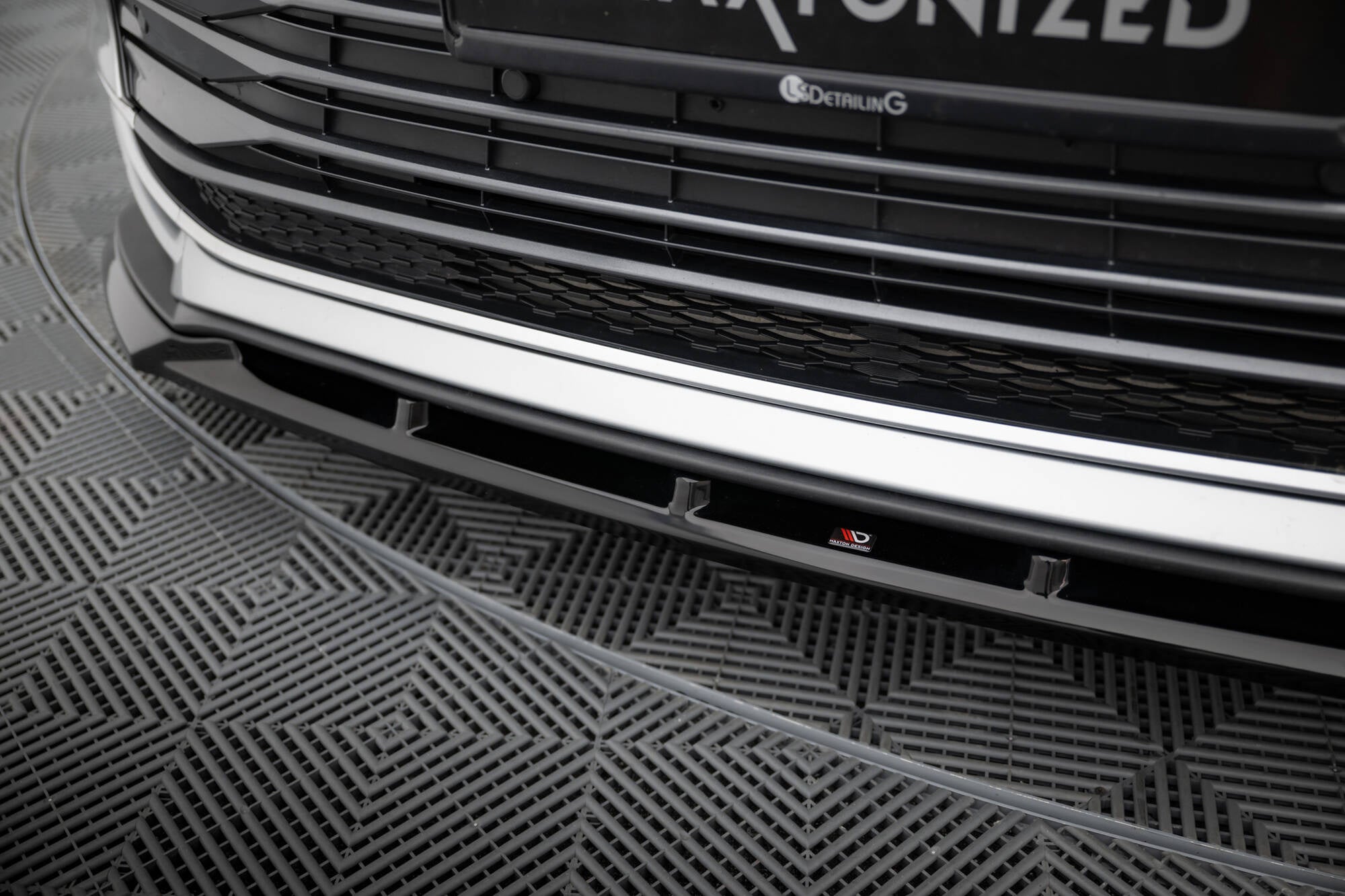 Maxton Design Splitter delantero para Toyota Sienna Mk4 - imagen 3
