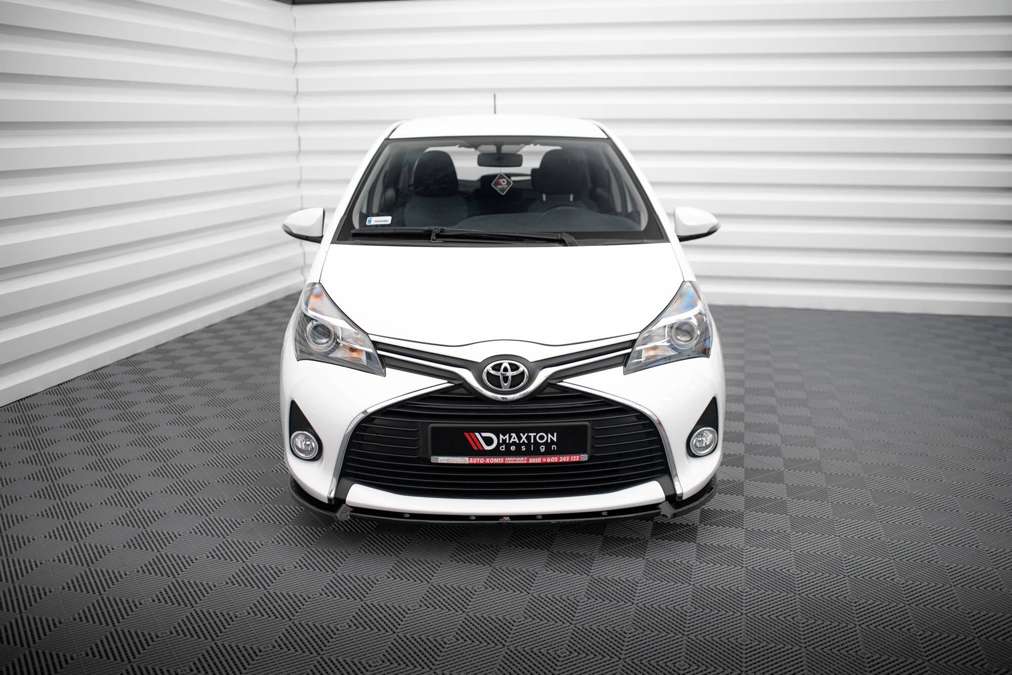 Maxton Design Splitter delantero para Toyota Yaris Mk3 Facelift - imagen 2