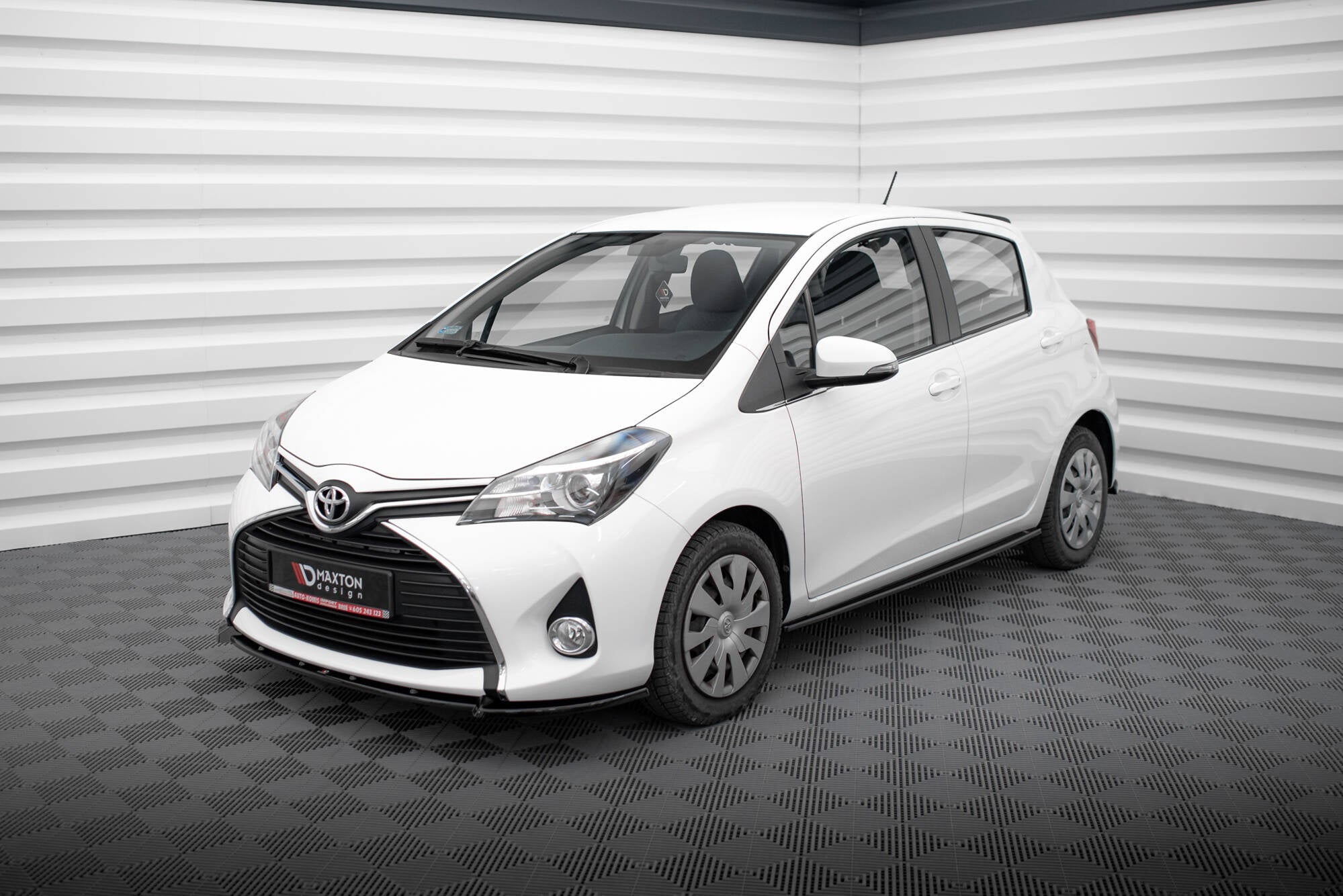 Maxton Design Splitter delantero para Toyota Yaris Mk3 Facelift - imagen 1