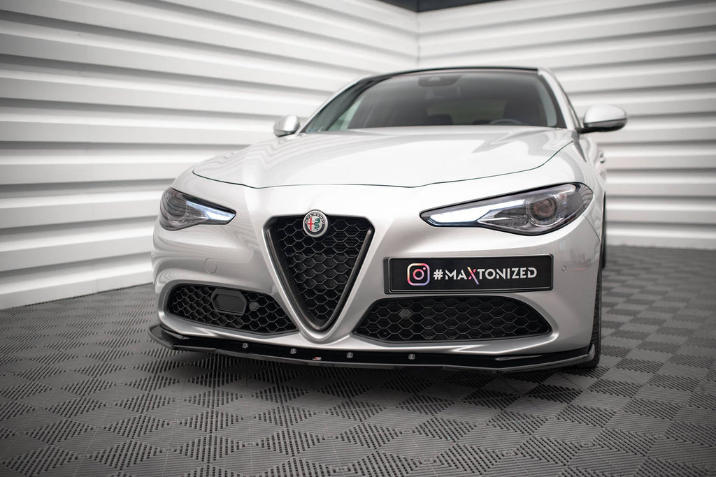 Maxton Design Splitter delantero V.1 para Alfa Romeo Giulia Sport - imagen 1