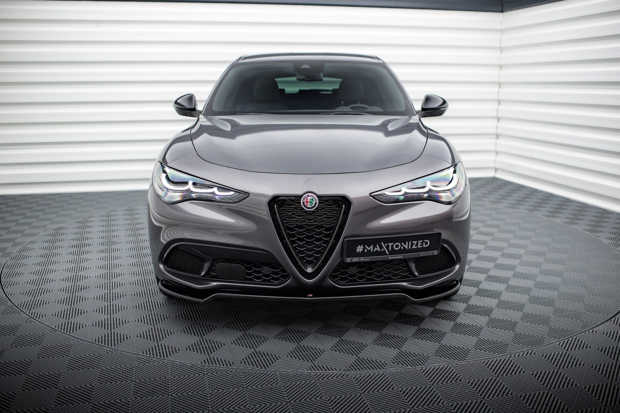 Maxton Design Splitter delantero V.1 para Alfa Romeo Stelvio Mk1 - imagen 3
