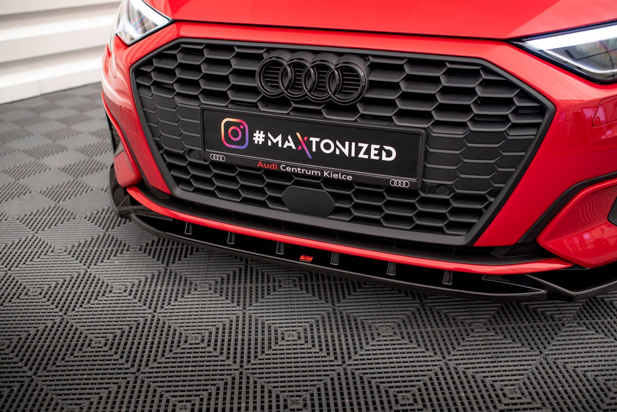 Maxton Design Splitter delantero V.1 para Audi A3 8Y - imagen 3