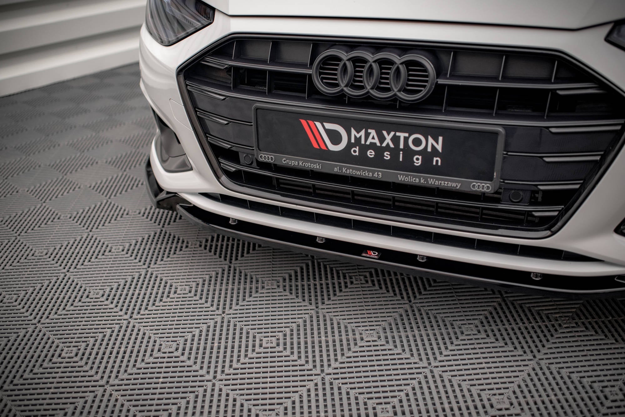 Maxton Design Splitter delantero V.1 para Audi A4 Avant / Sedan B9 Facelift - imagen 3