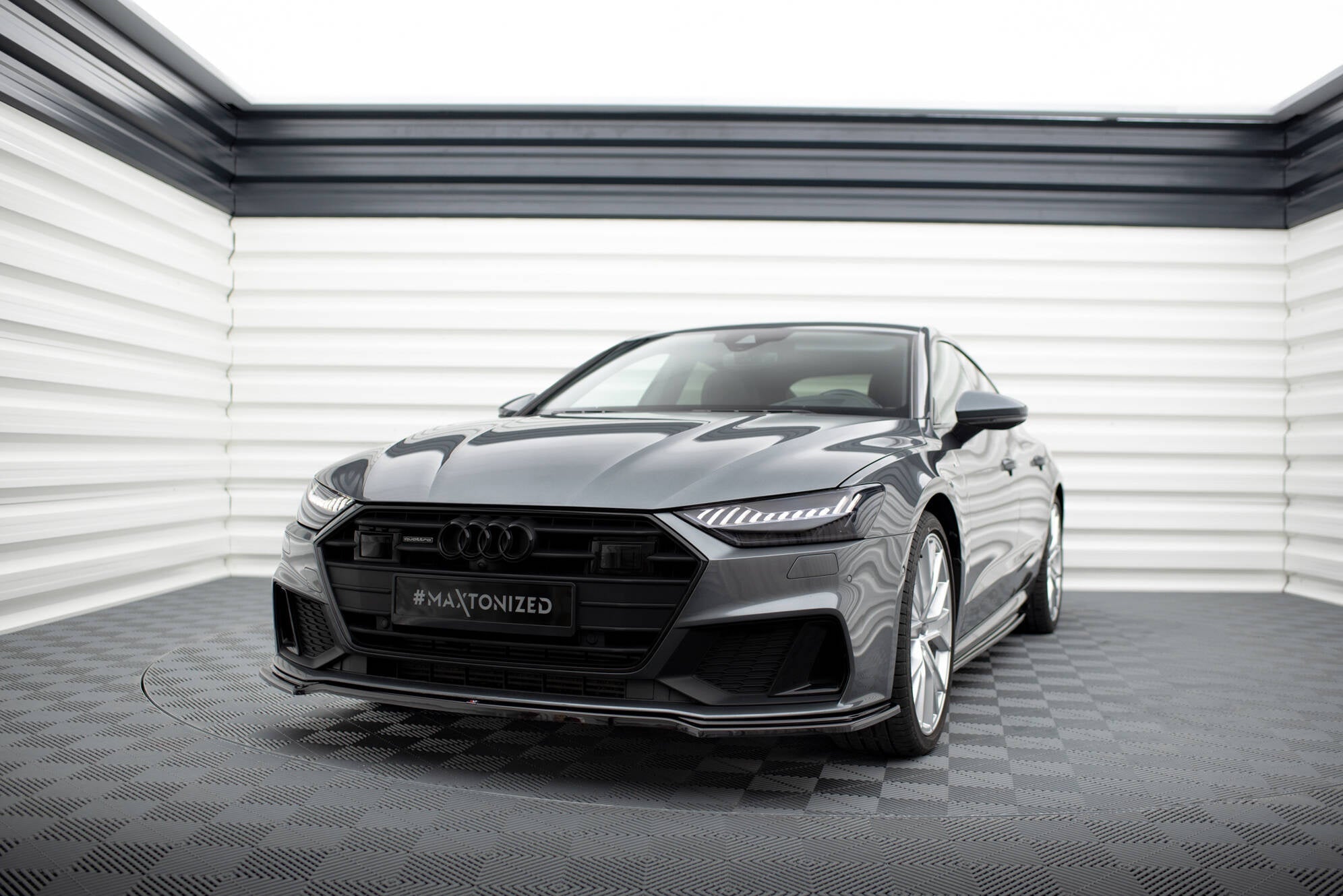 Maxton Design Splitter delantero V.1 para Audi A7 S-Line C8 / S7 C8 / C8 Facelift / S7 Facelift - imagen 1