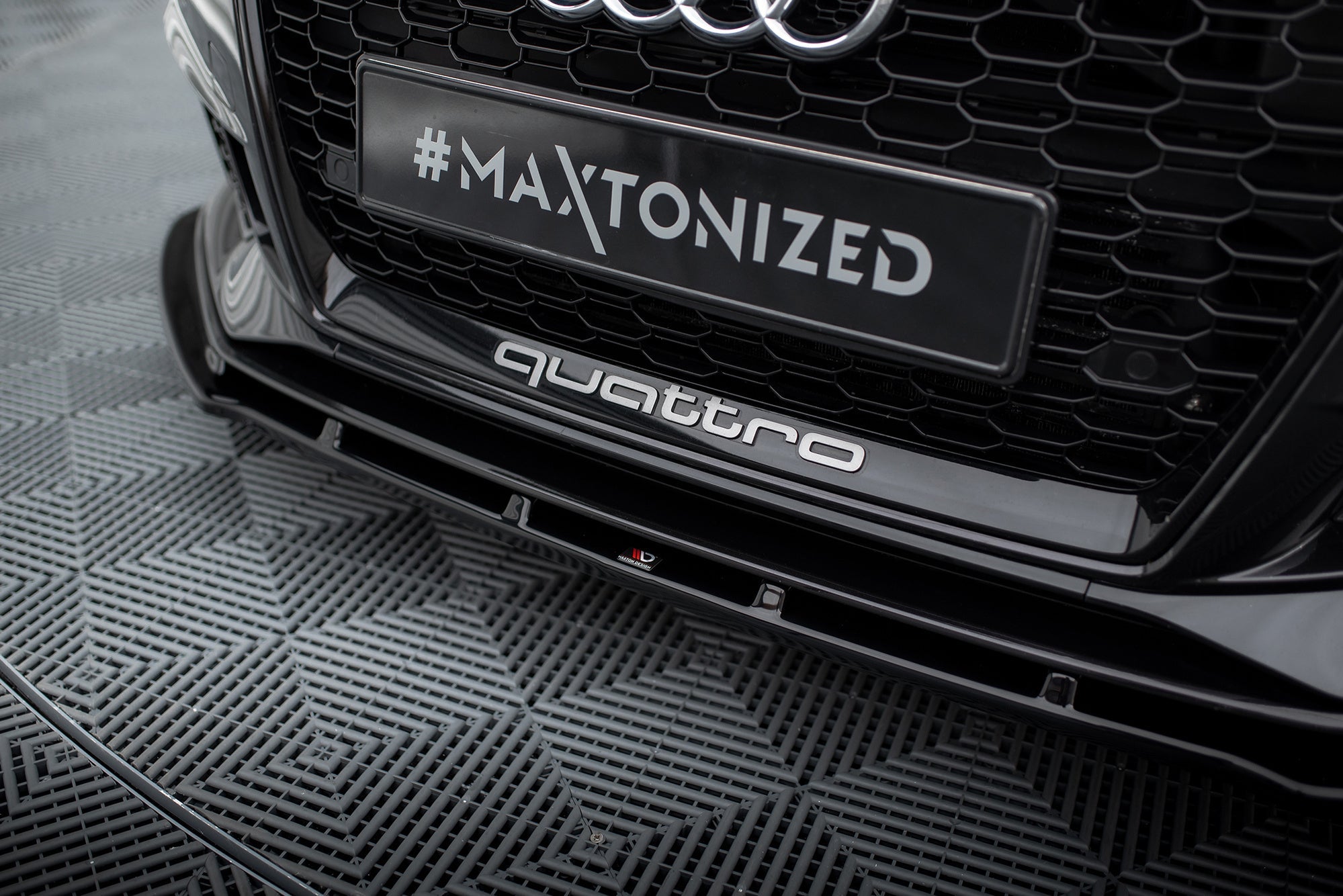 Maxton Design Splitter delantero V.1 para Audi RS3 8V Facelift Sedan - imagen 3