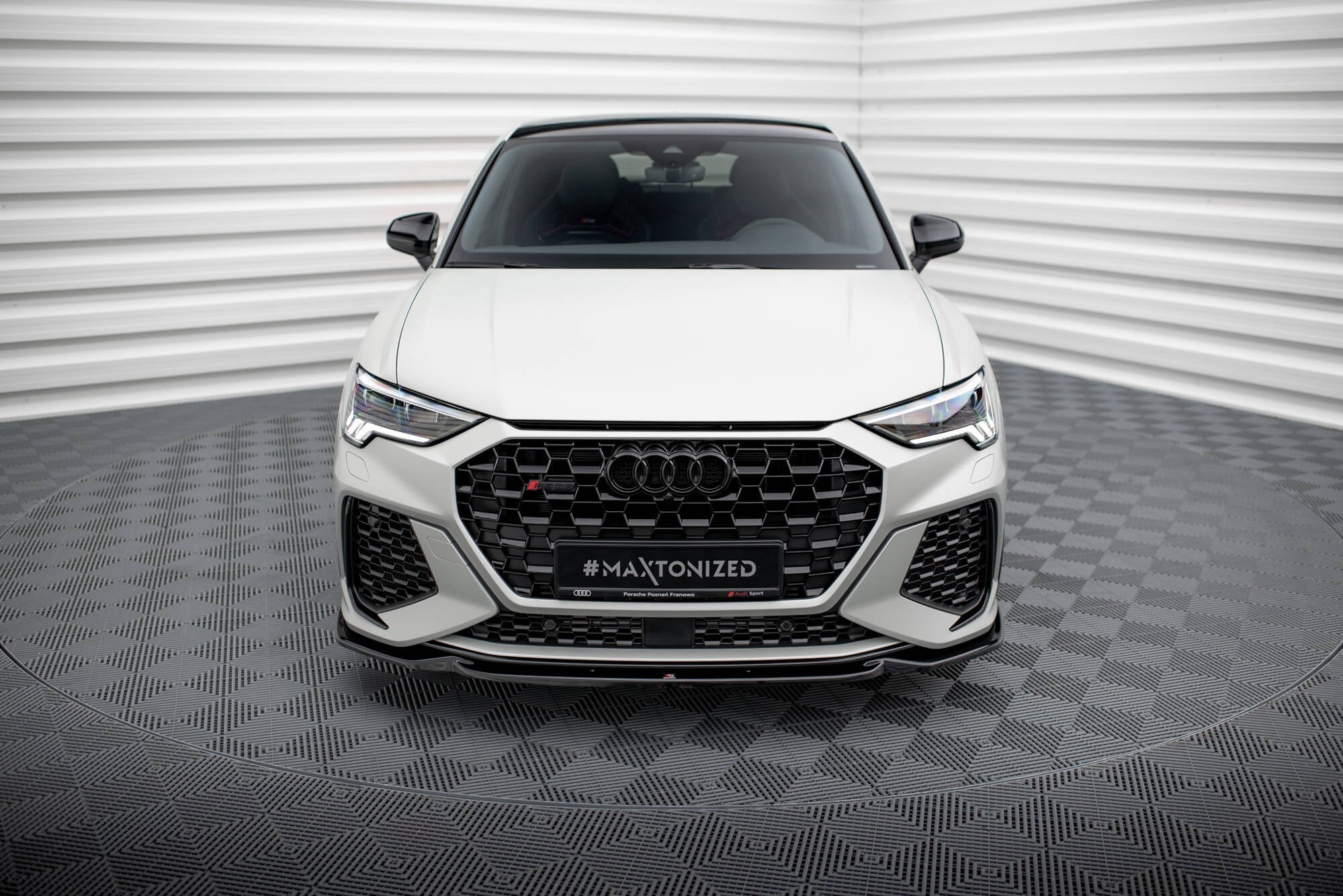 Maxton Design Splitter delantero V.1 para Audi RSQ3 Sportback / SUV F3 - imagen 2