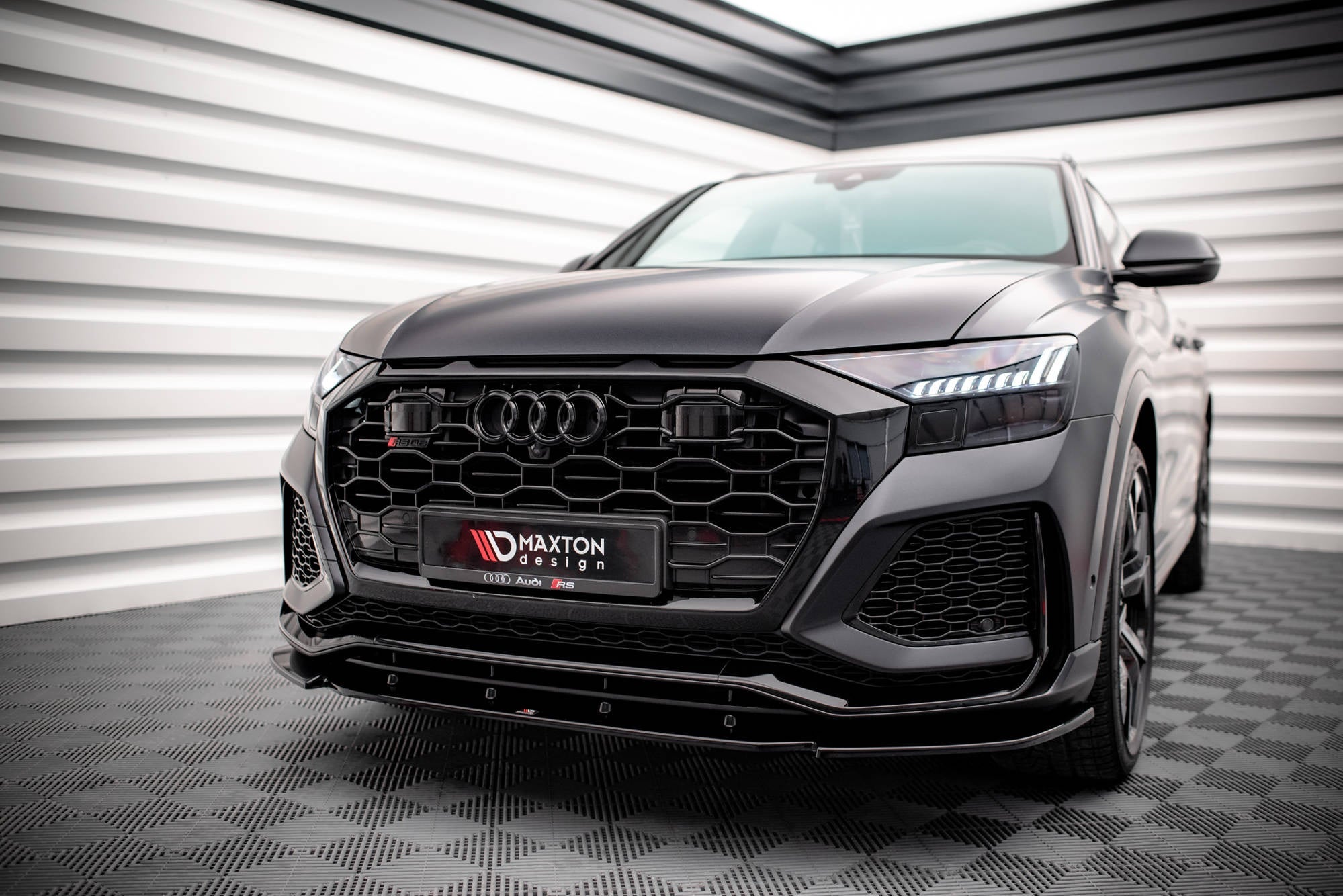 Maxton Design Splitter delantero V.1 para Audi RSQ8 Mk1 - imagen 1