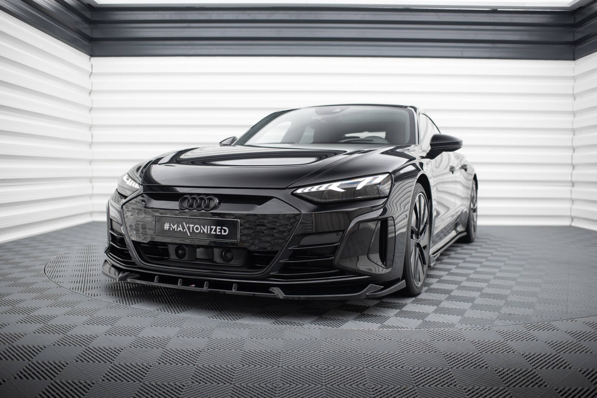 Maxton Design Splitter delantero V.1 para Audi e-Tron GT / RS GT Mk1 - imagen 1