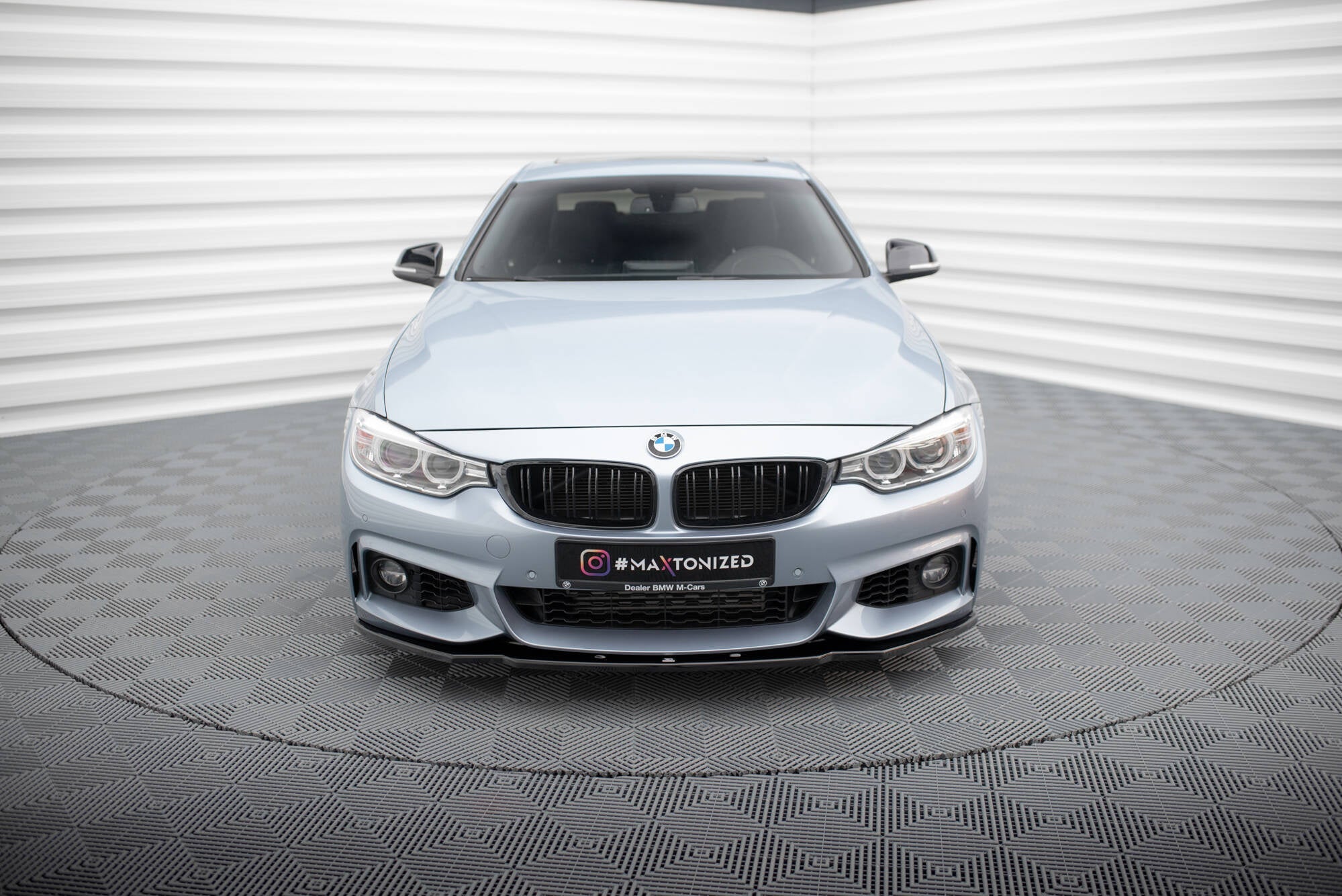 Maxton Design Splitter delantero V.1 para BMW 4 Coupe / Gran Coupe / Cabrio M-Pack F32 / F36 / F33 - imagen 2